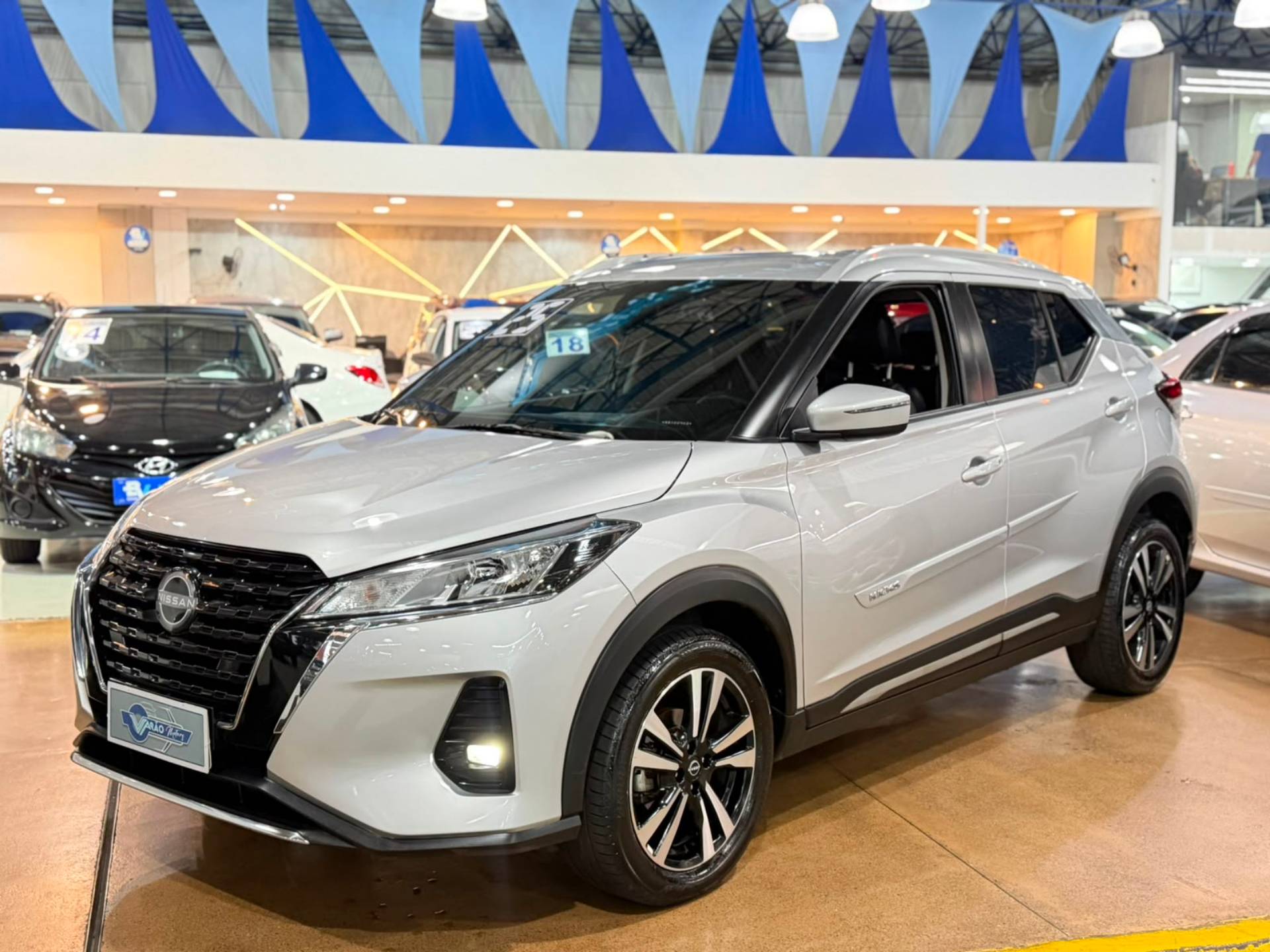 NISSAN KICKS PLAY
