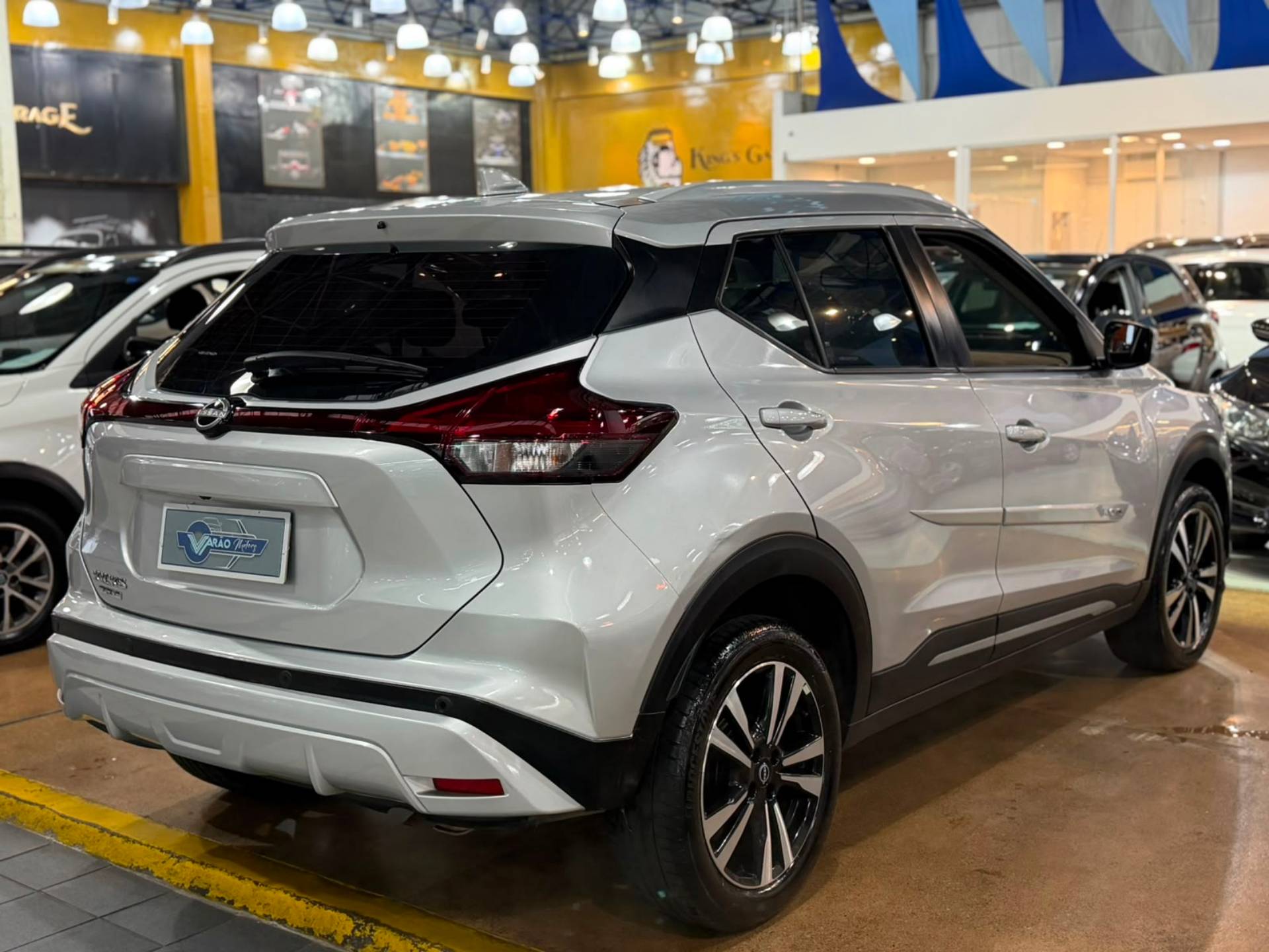 NISSAN KICKS PLAY