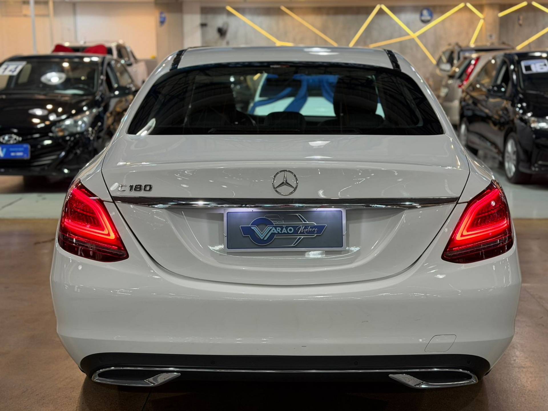 MERCEDES-BENZ C 180