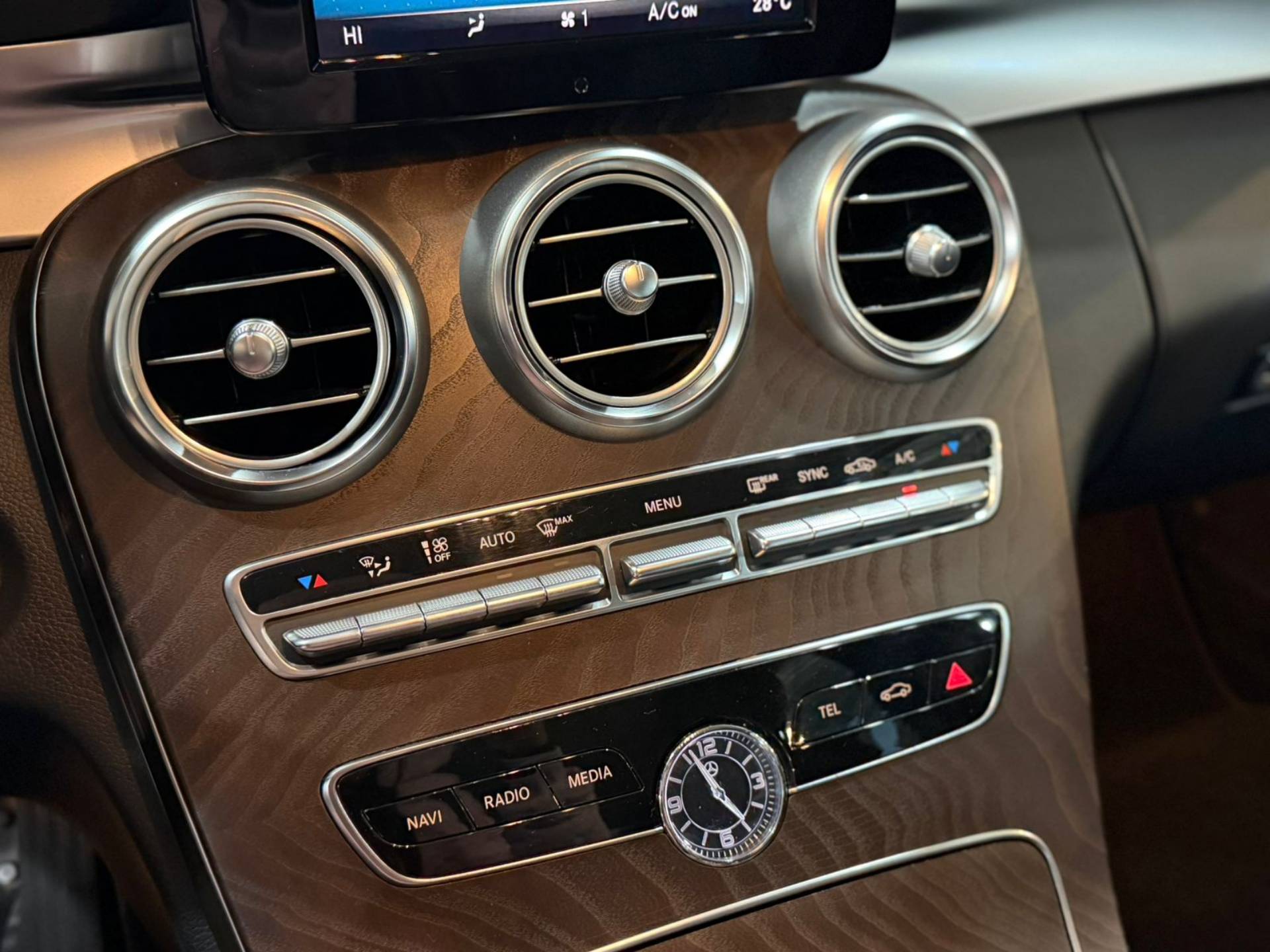 MERCEDES-BENZ C 180