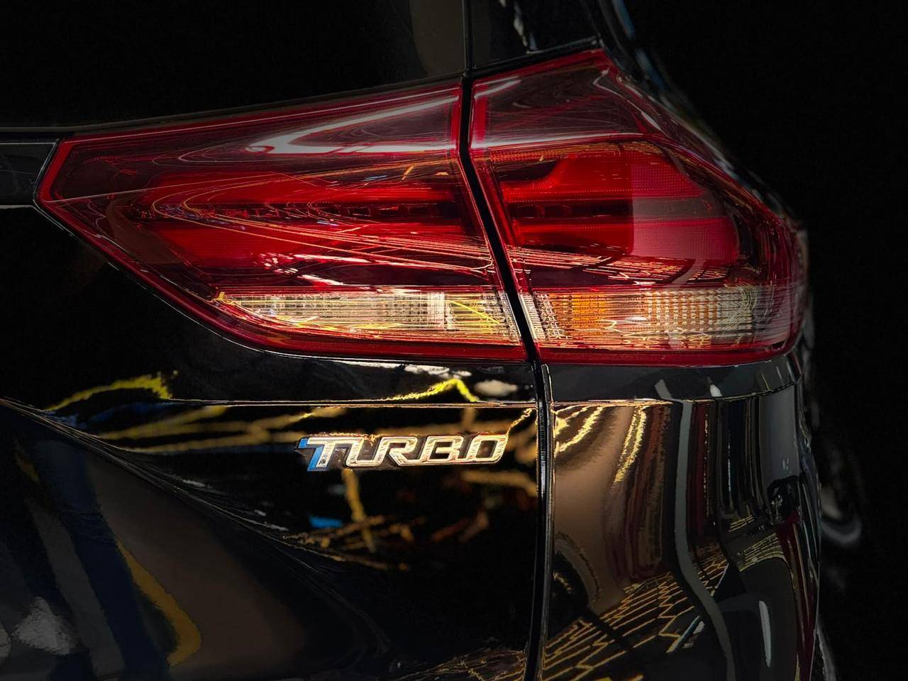 CHEVROLET TRACKER