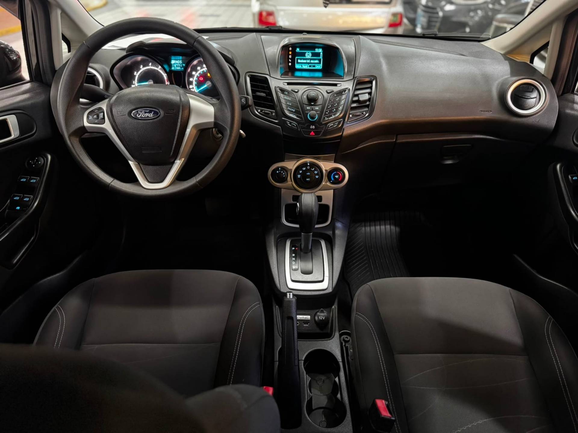 FORD FIESTA