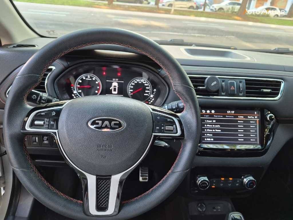JAC T40