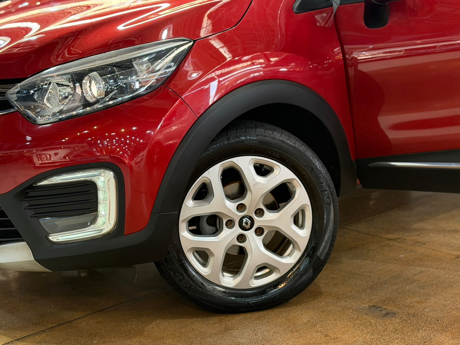 RENAULT CAPTUR