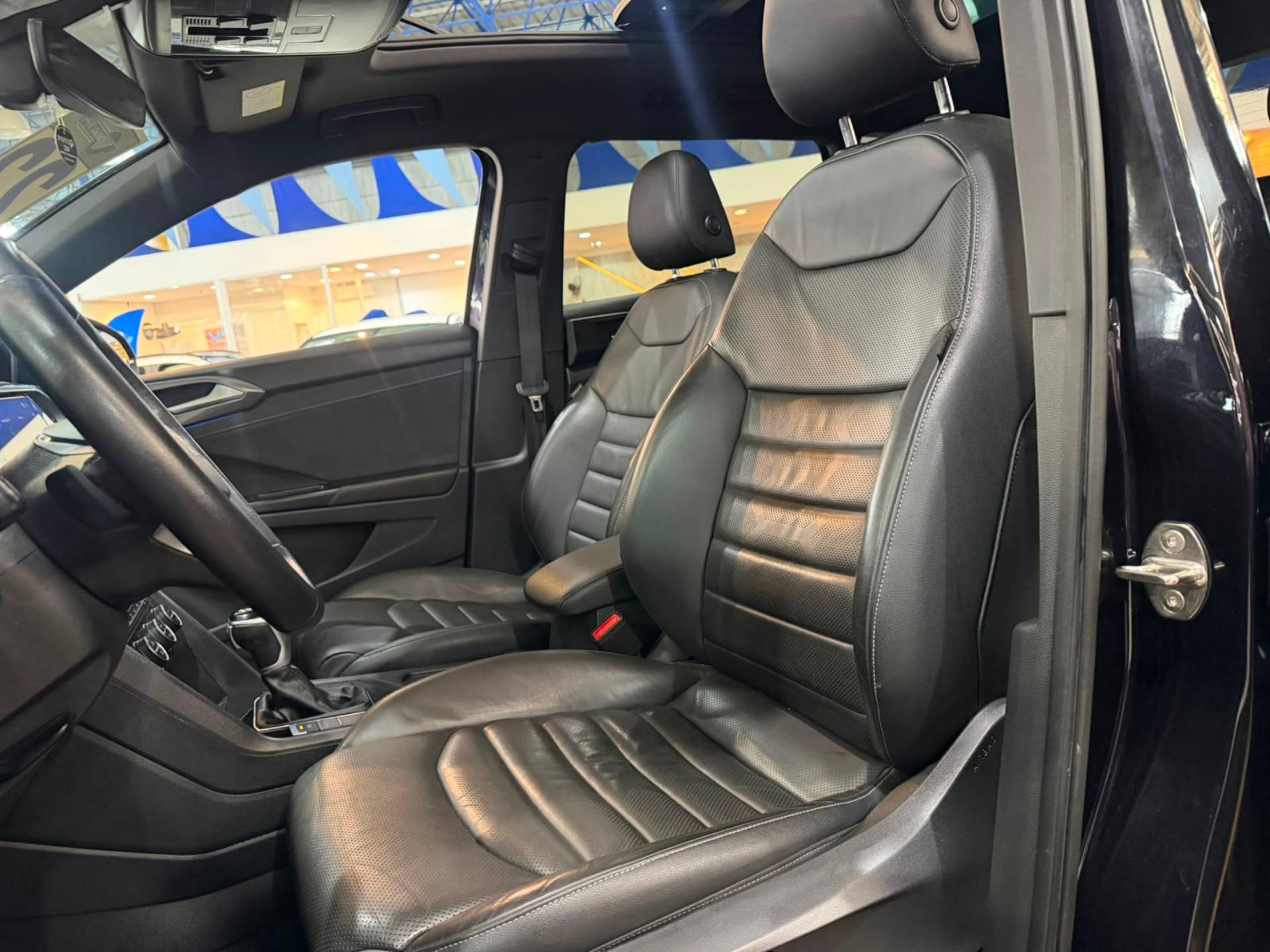 VOLKSWAGEN TAOS