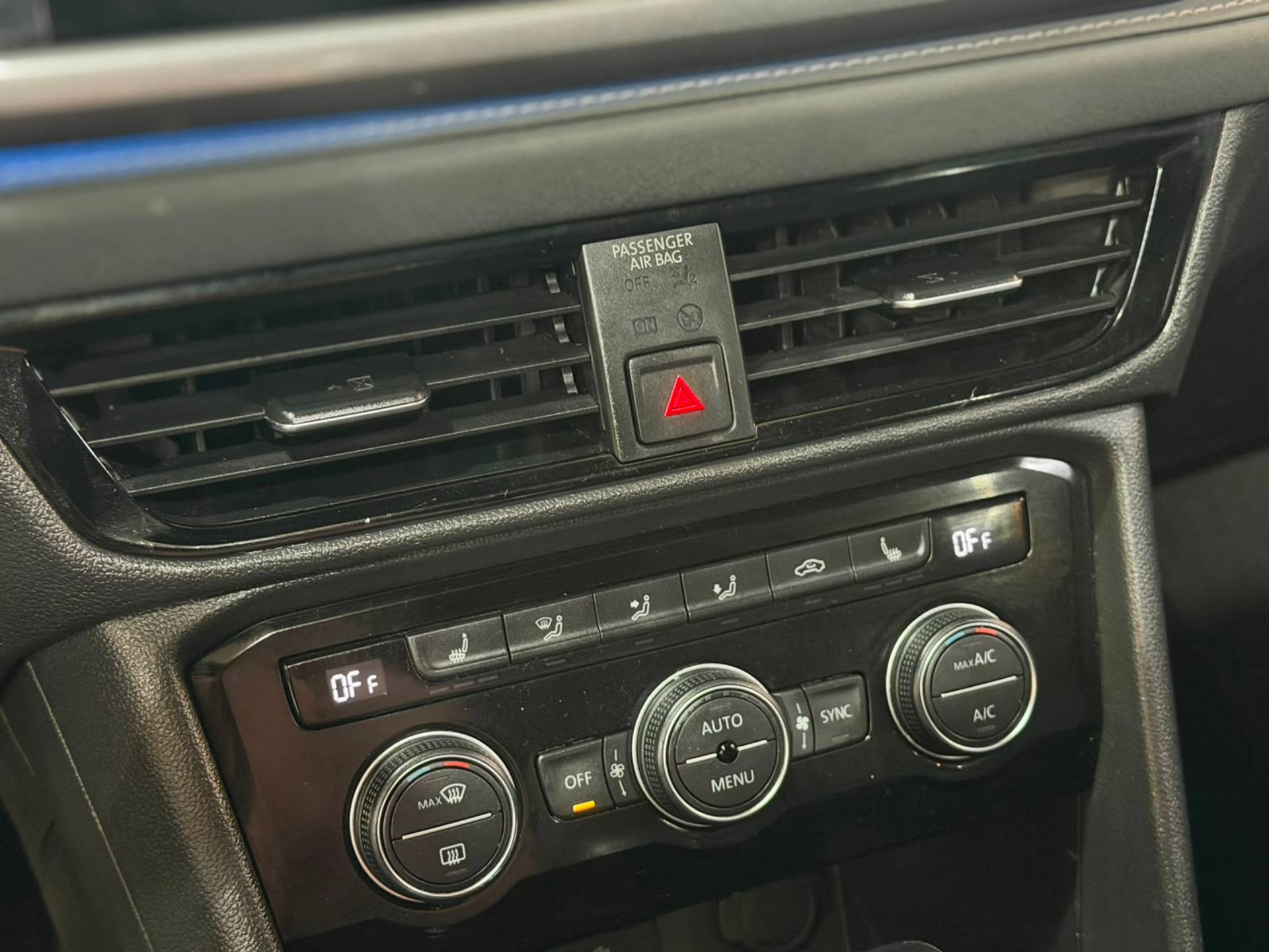 VOLKSWAGEN TAOS