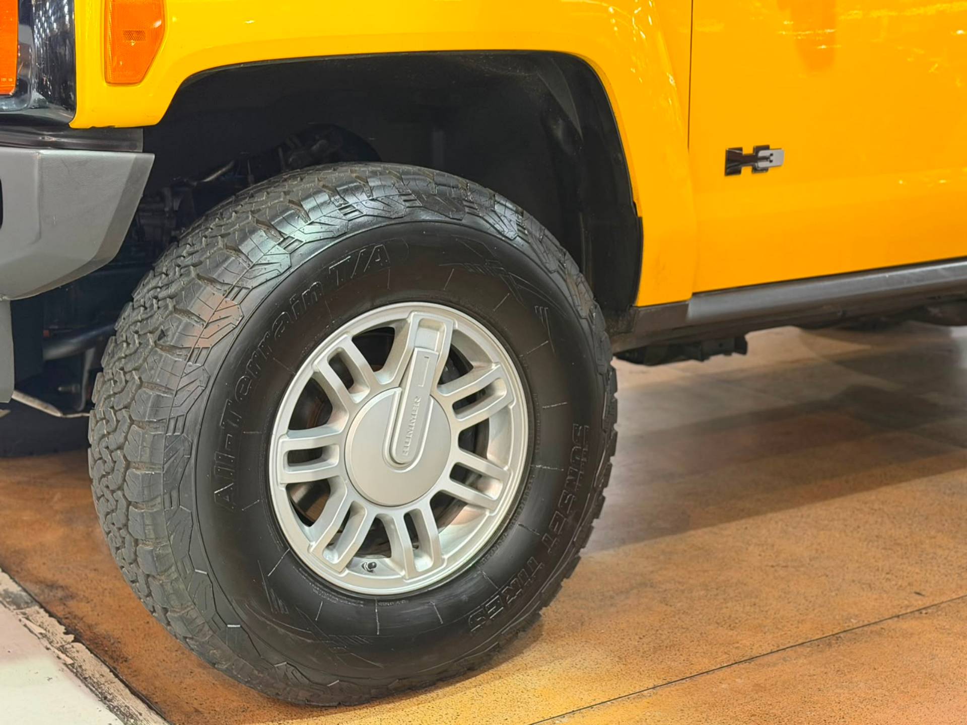 HUMMER H3