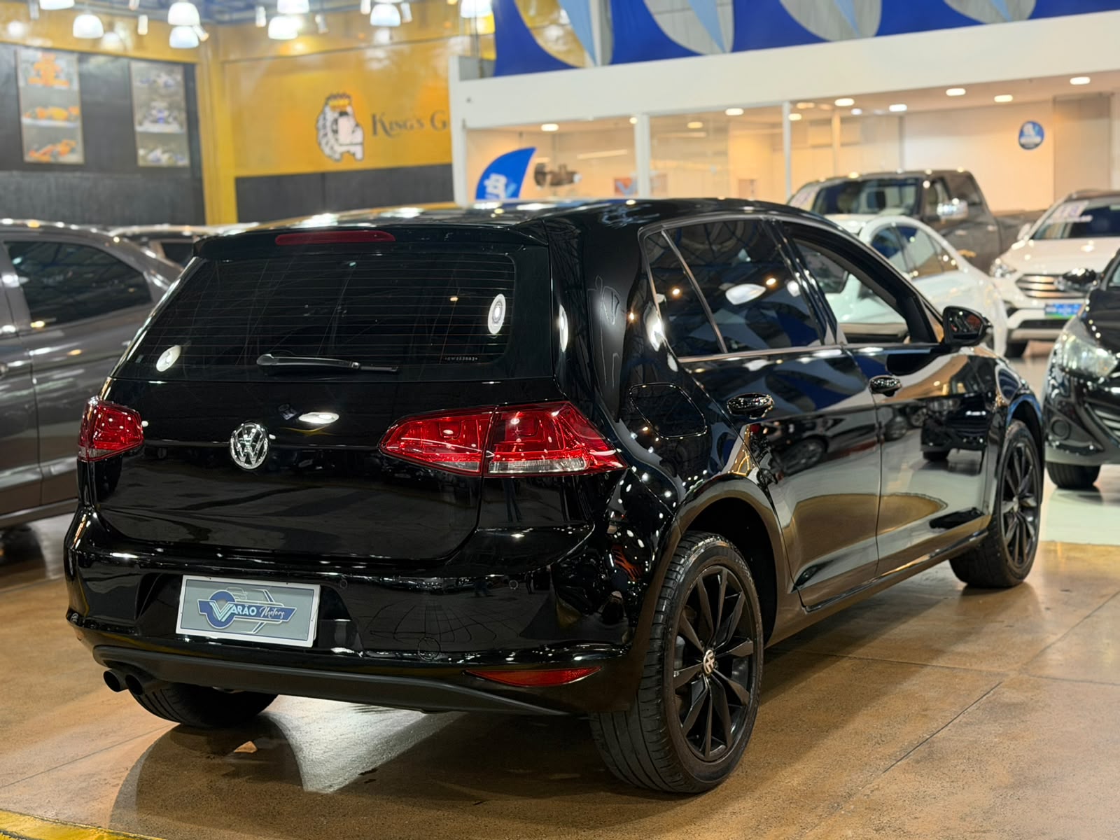 VOLKSWAGEN GOLF