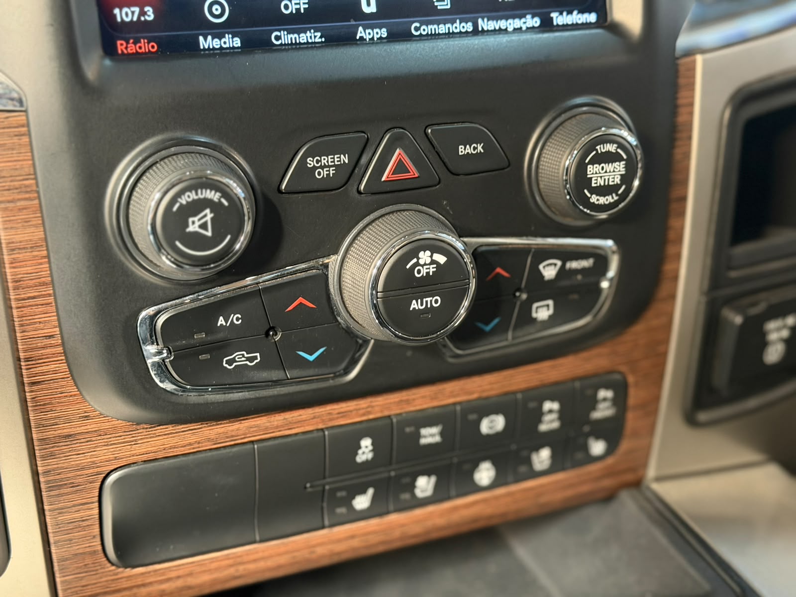 DODGE RAM