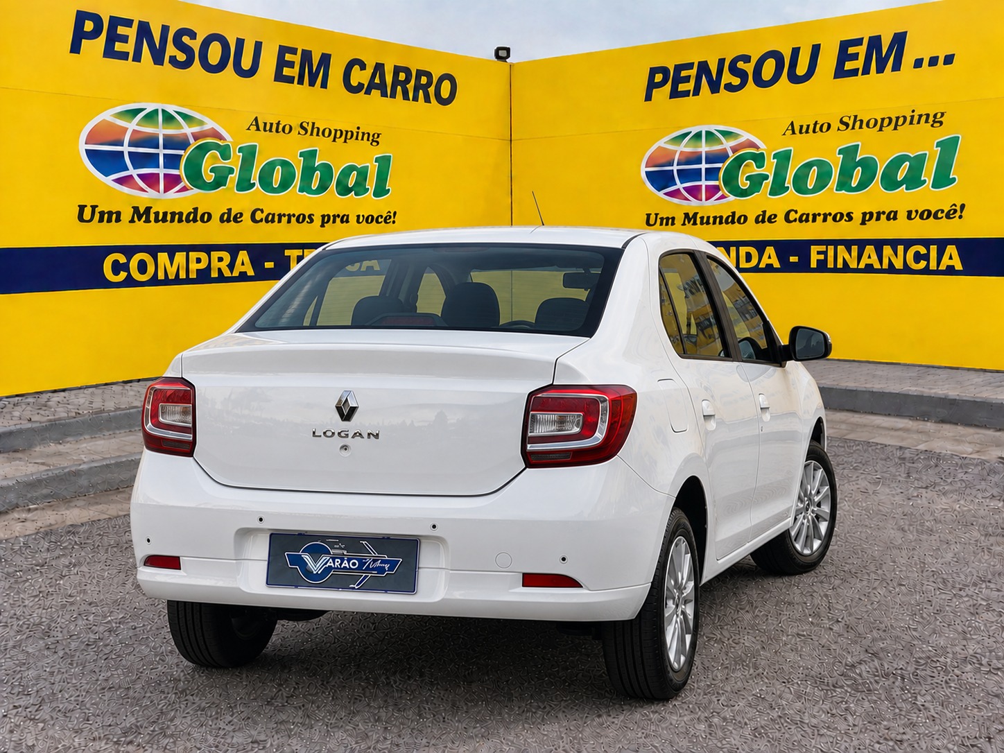 RENAULT LOGAN