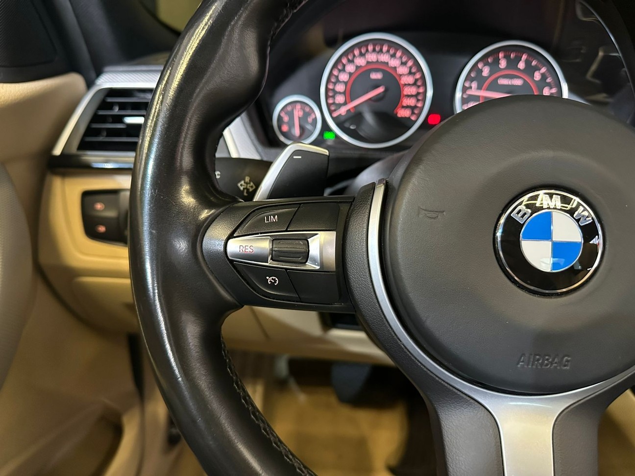 328i 2.0 M SPORT 16V