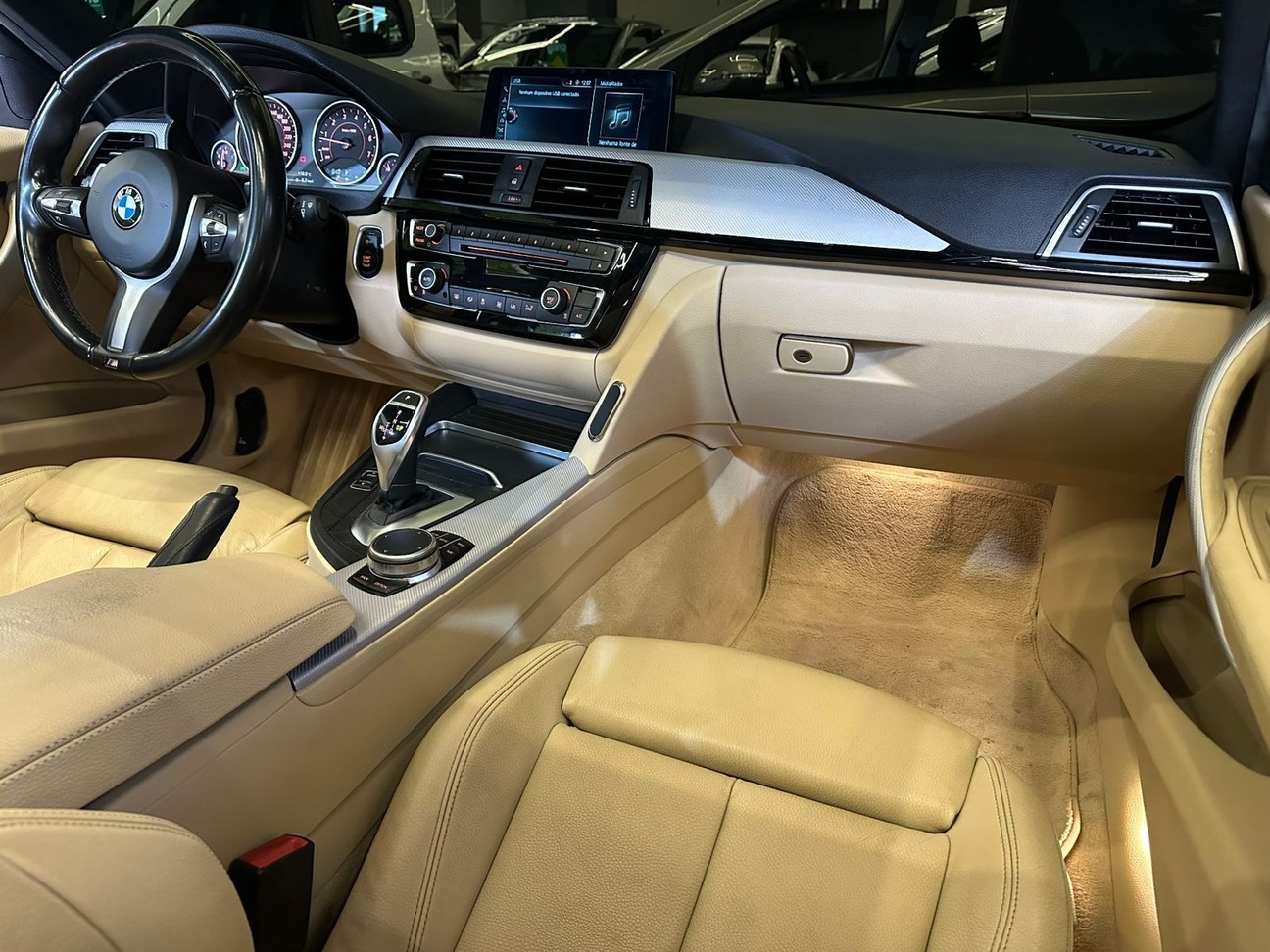 328i 2.0 M SPORT 16V