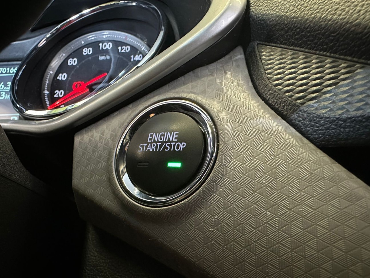 ONIX 1.0 TURBO PREMIER