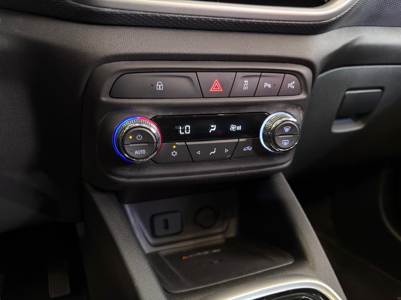 CHEVROLET TRACKER