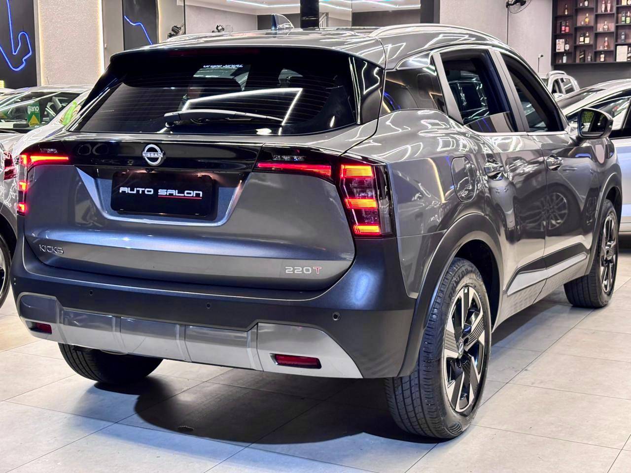 NISSAN KICKS