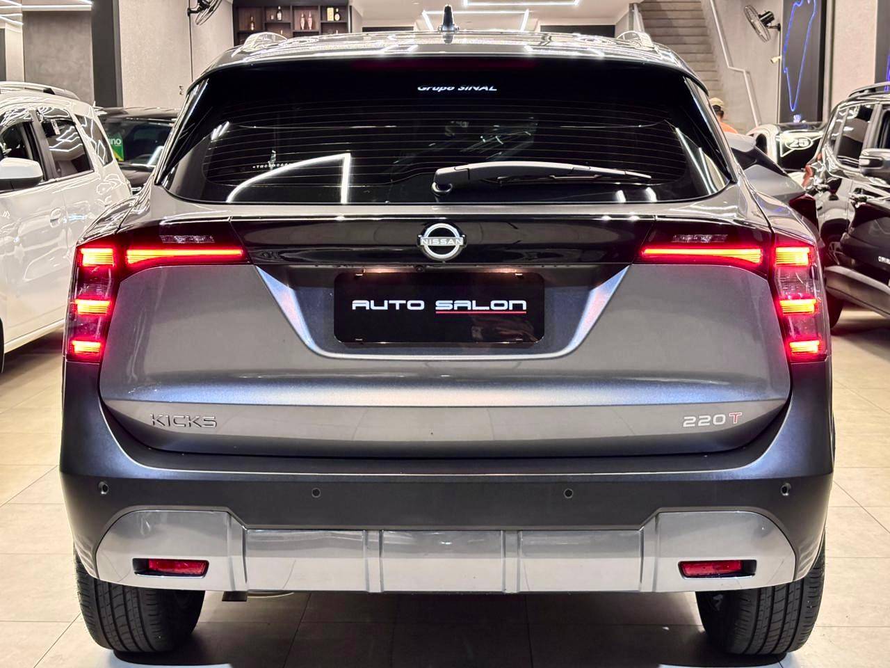 NISSAN KICKS