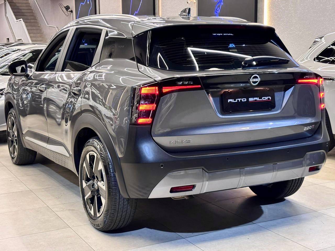 NISSAN KICKS