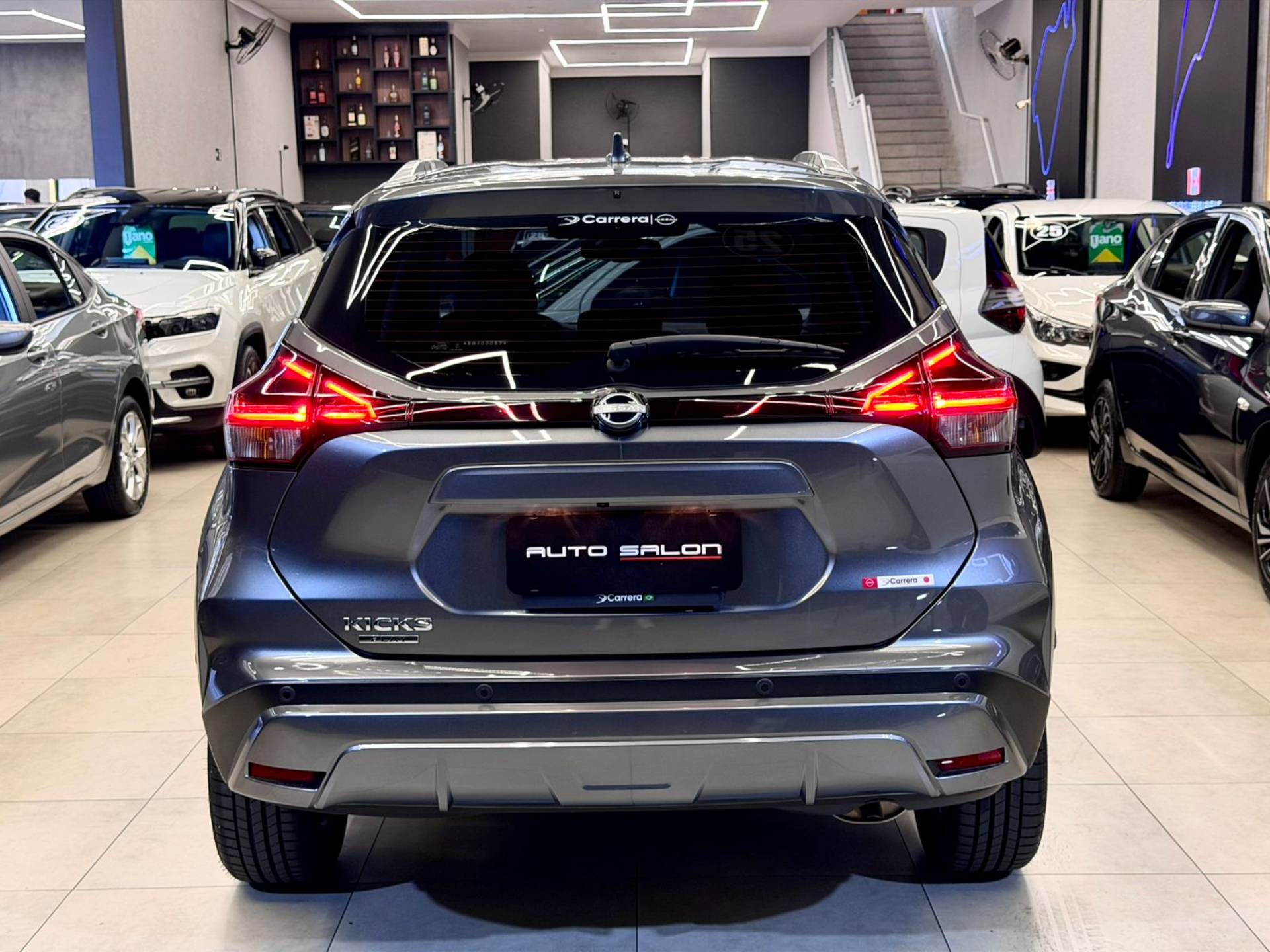 NISSAN KICKS PLAY