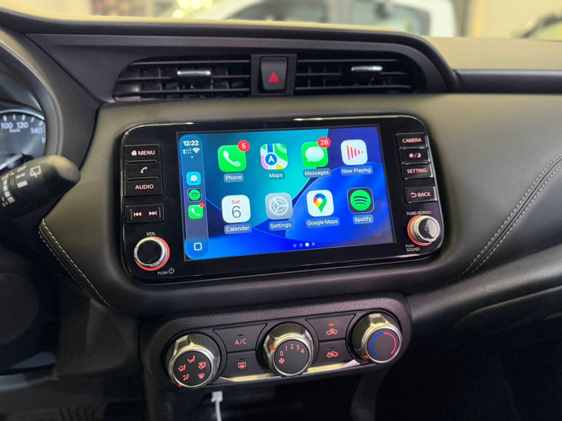 NISSAN KICKS PLAY