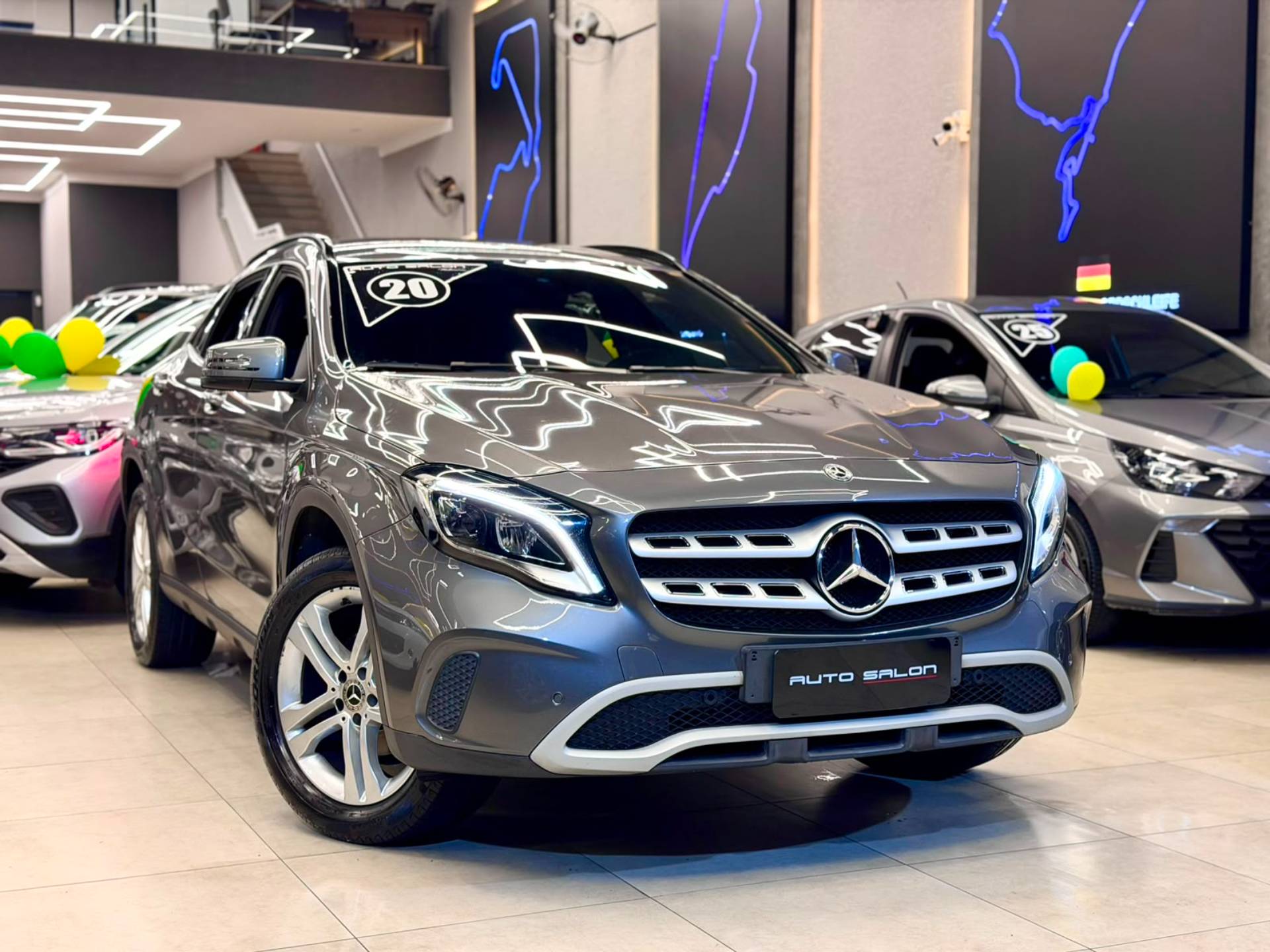 MERCEDES-BENZ GLA 200