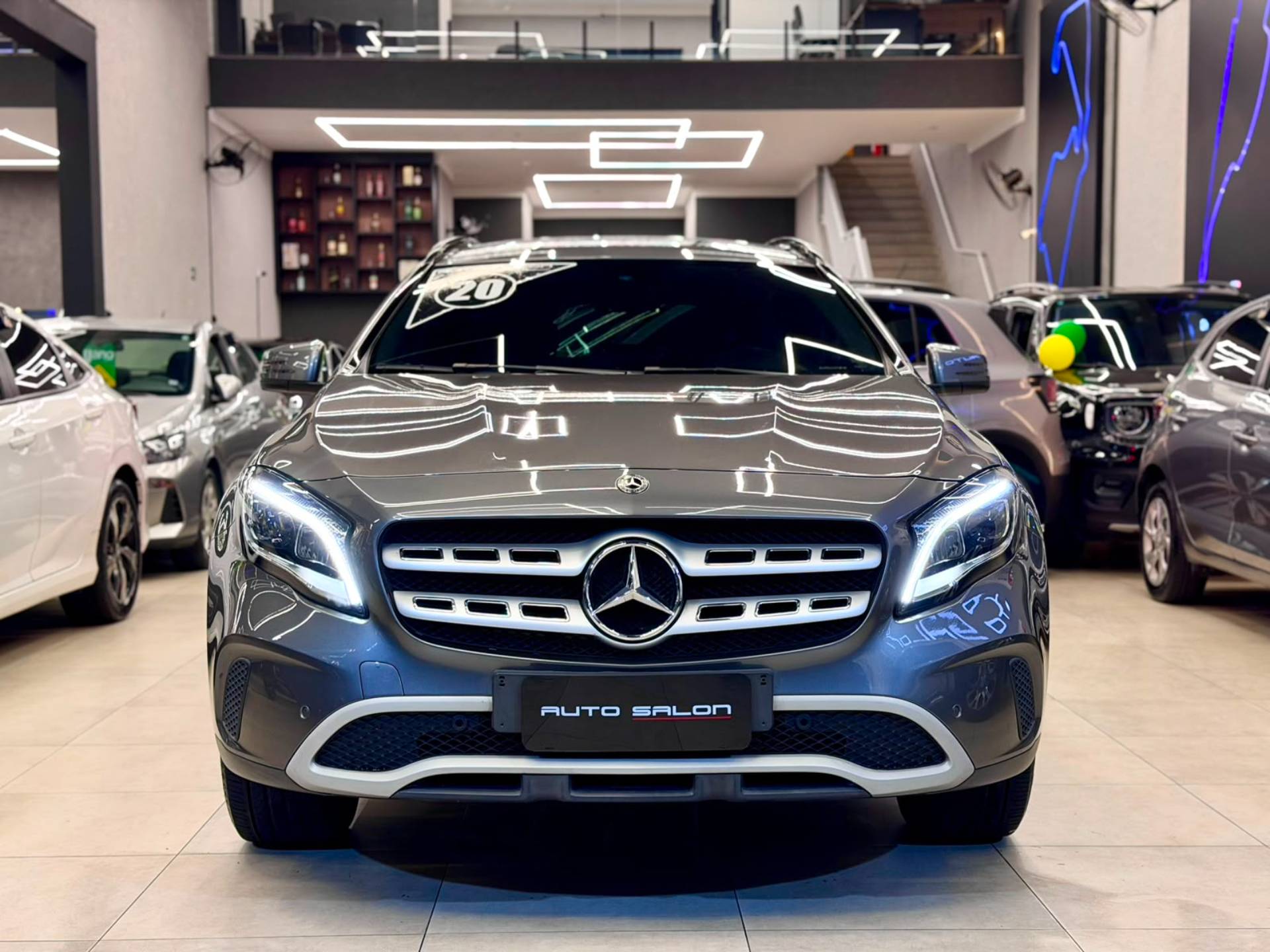MERCEDES-BENZ GLA 200