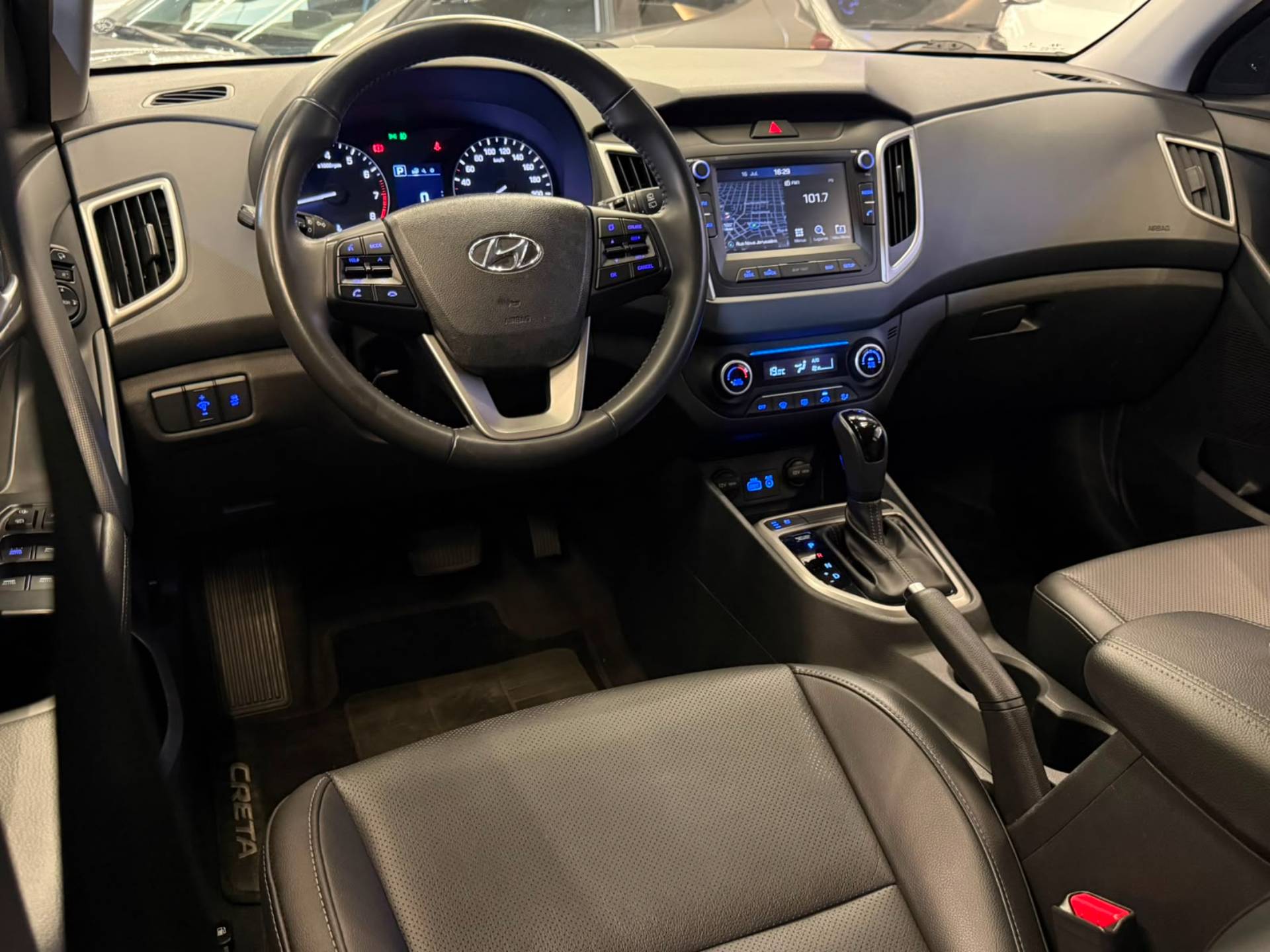HYUNDAI CRETA
