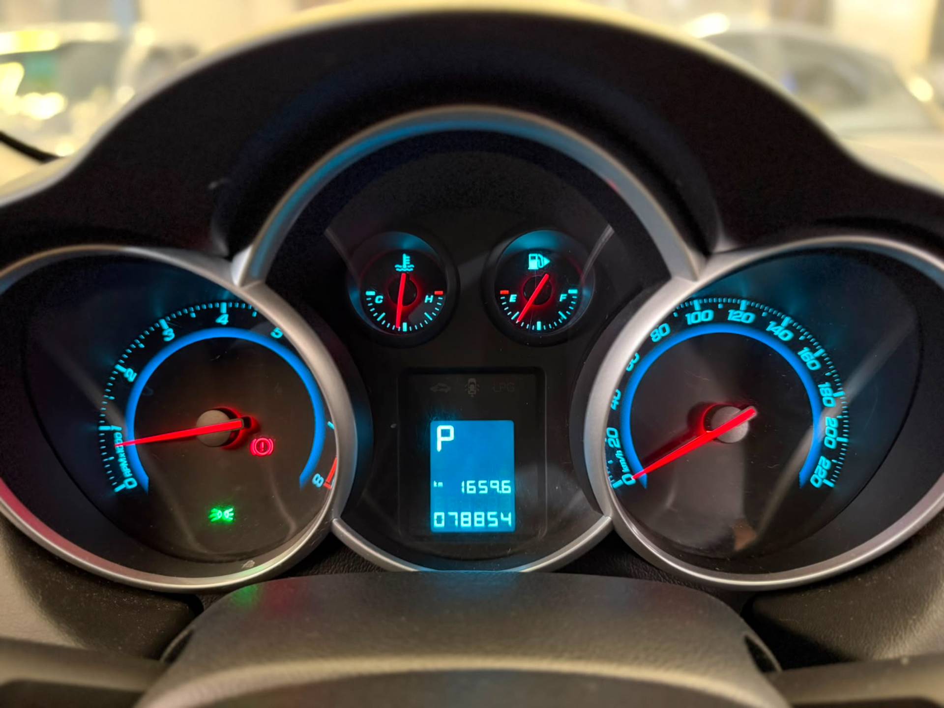 CHEVROLET CRUZE