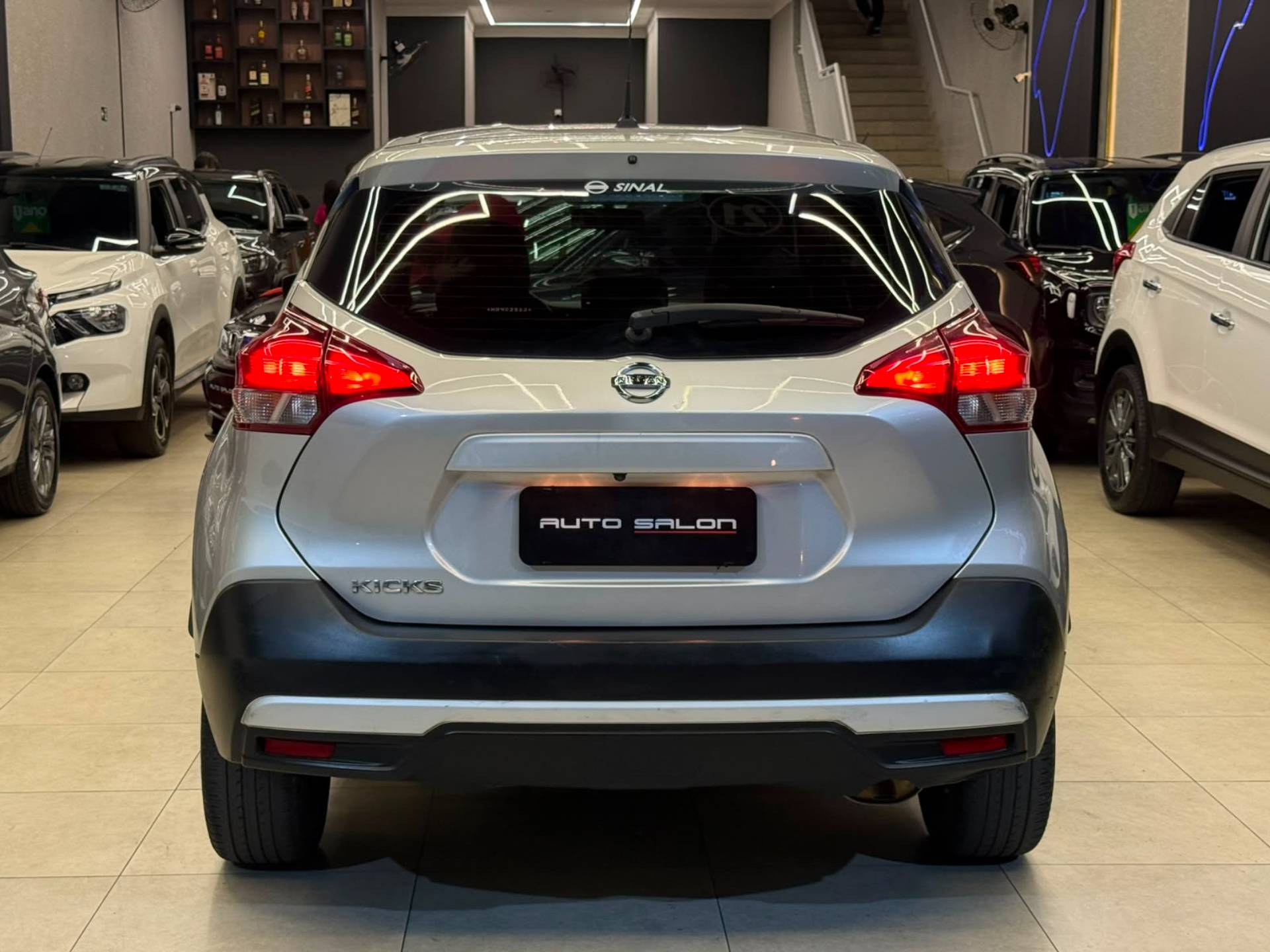 NISSAN KICKS