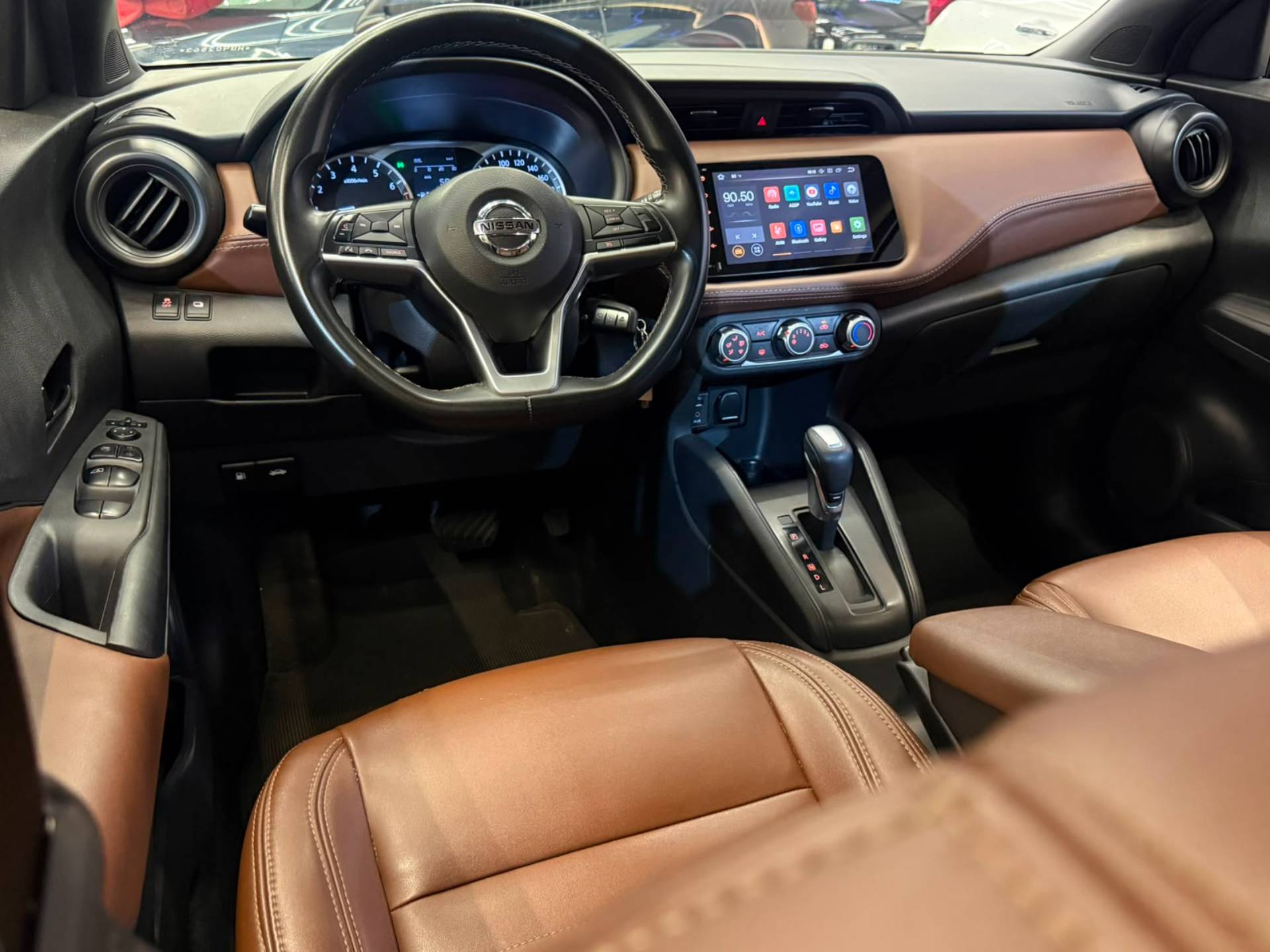 NISSAN KICKS