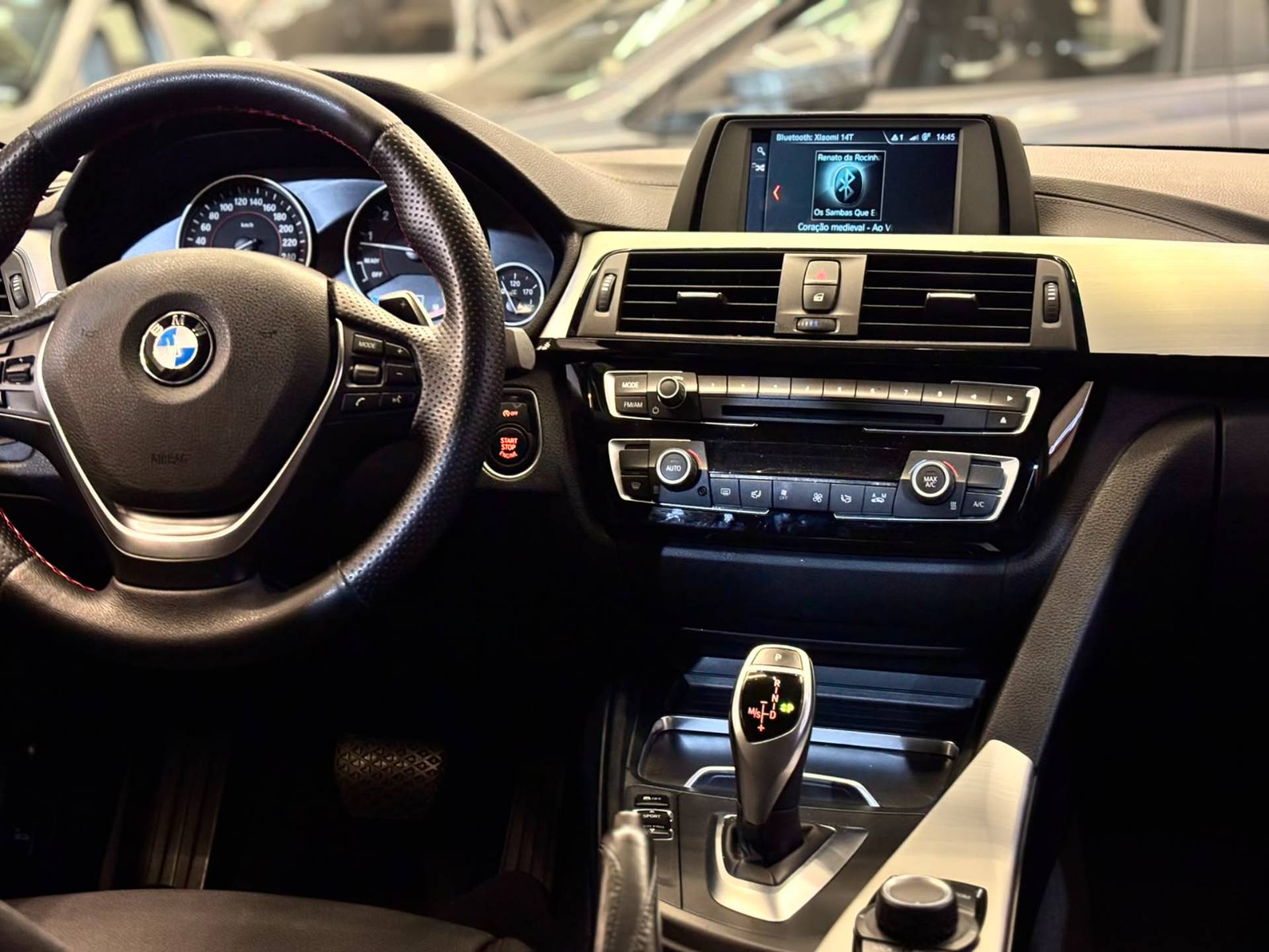 BMW 320i