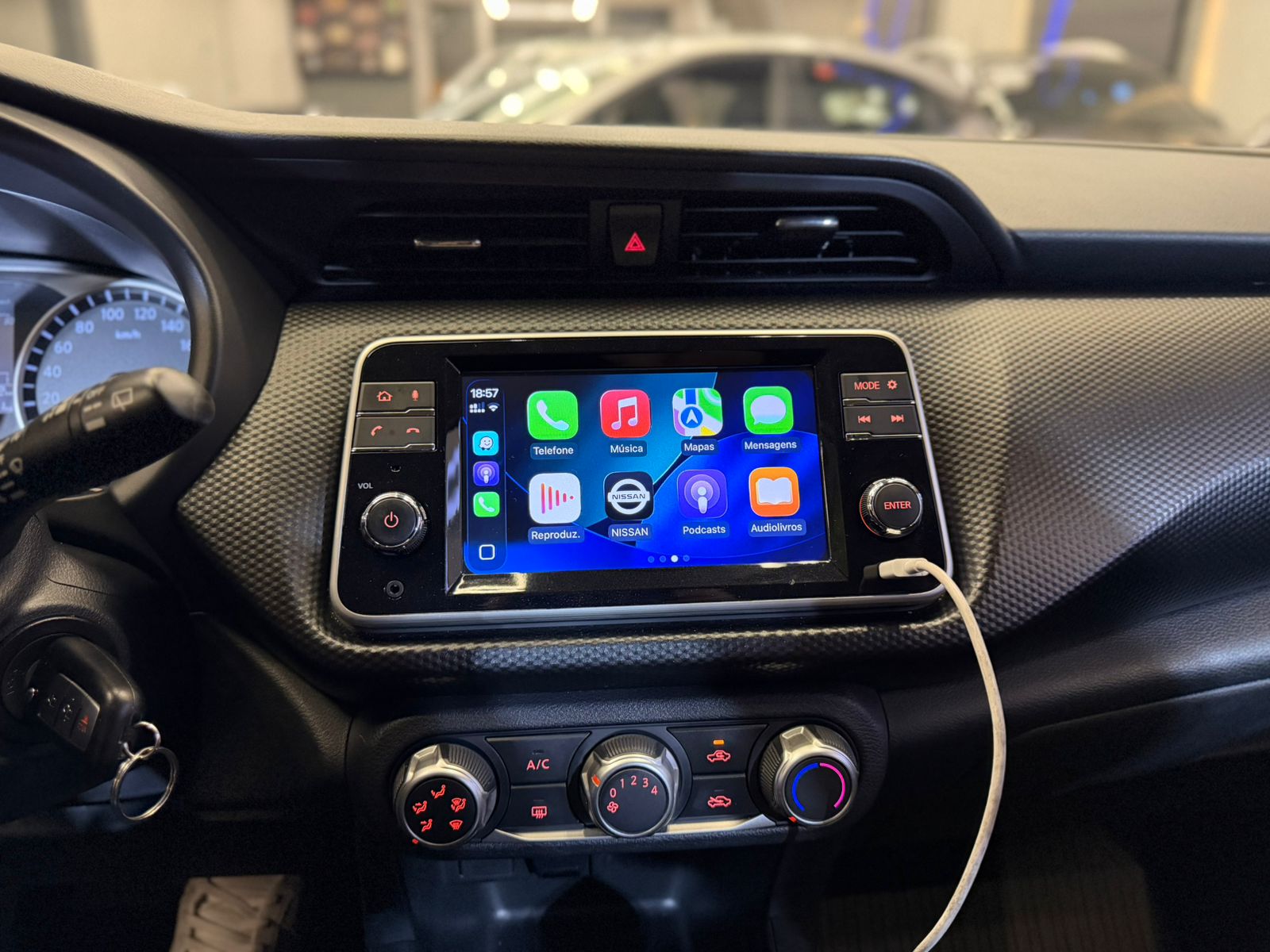NISSAN KICKS