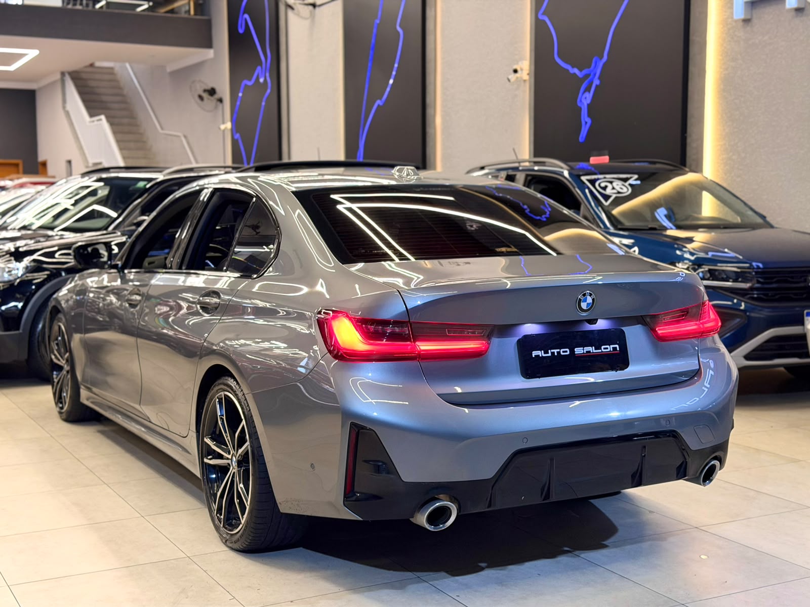 BMW 320i