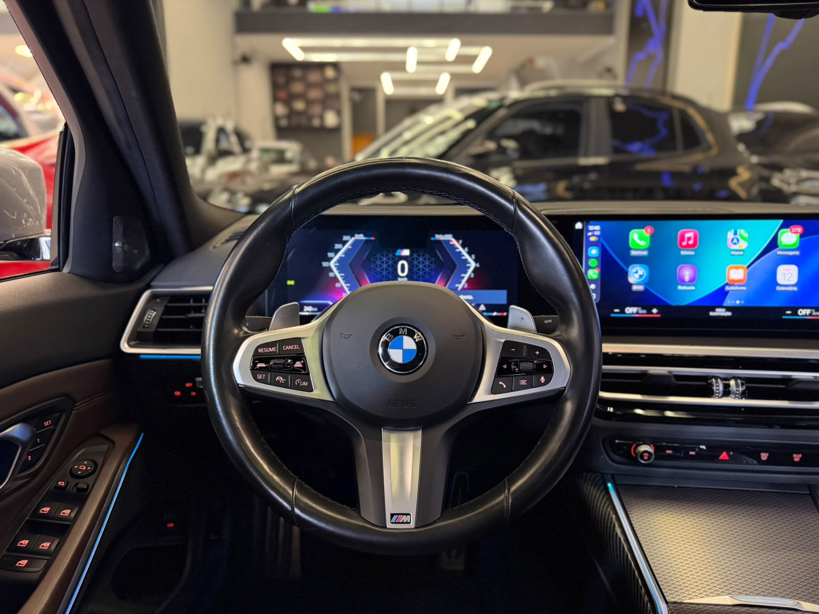 BMW 320i