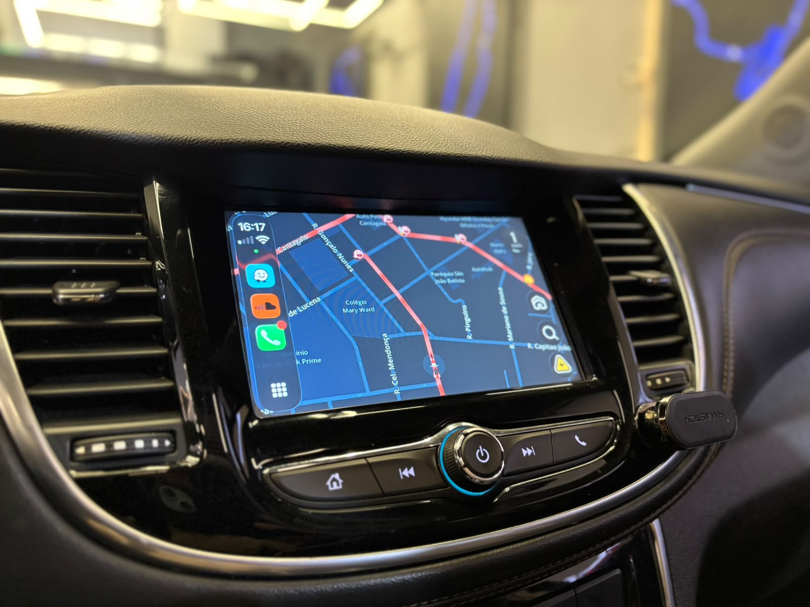 CHEVROLET TRACKER