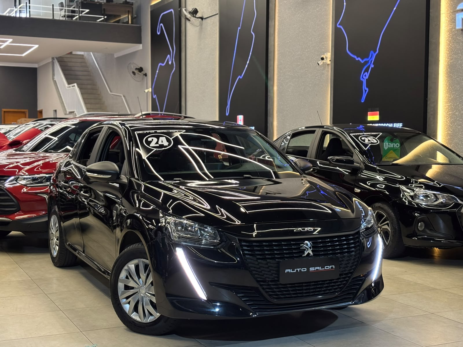 PEUGEOT 208