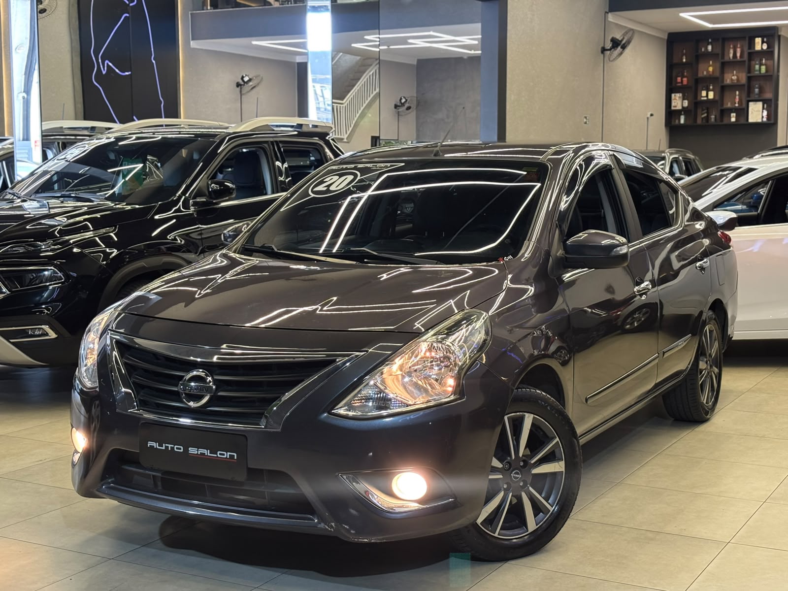 NISSAN VERSA