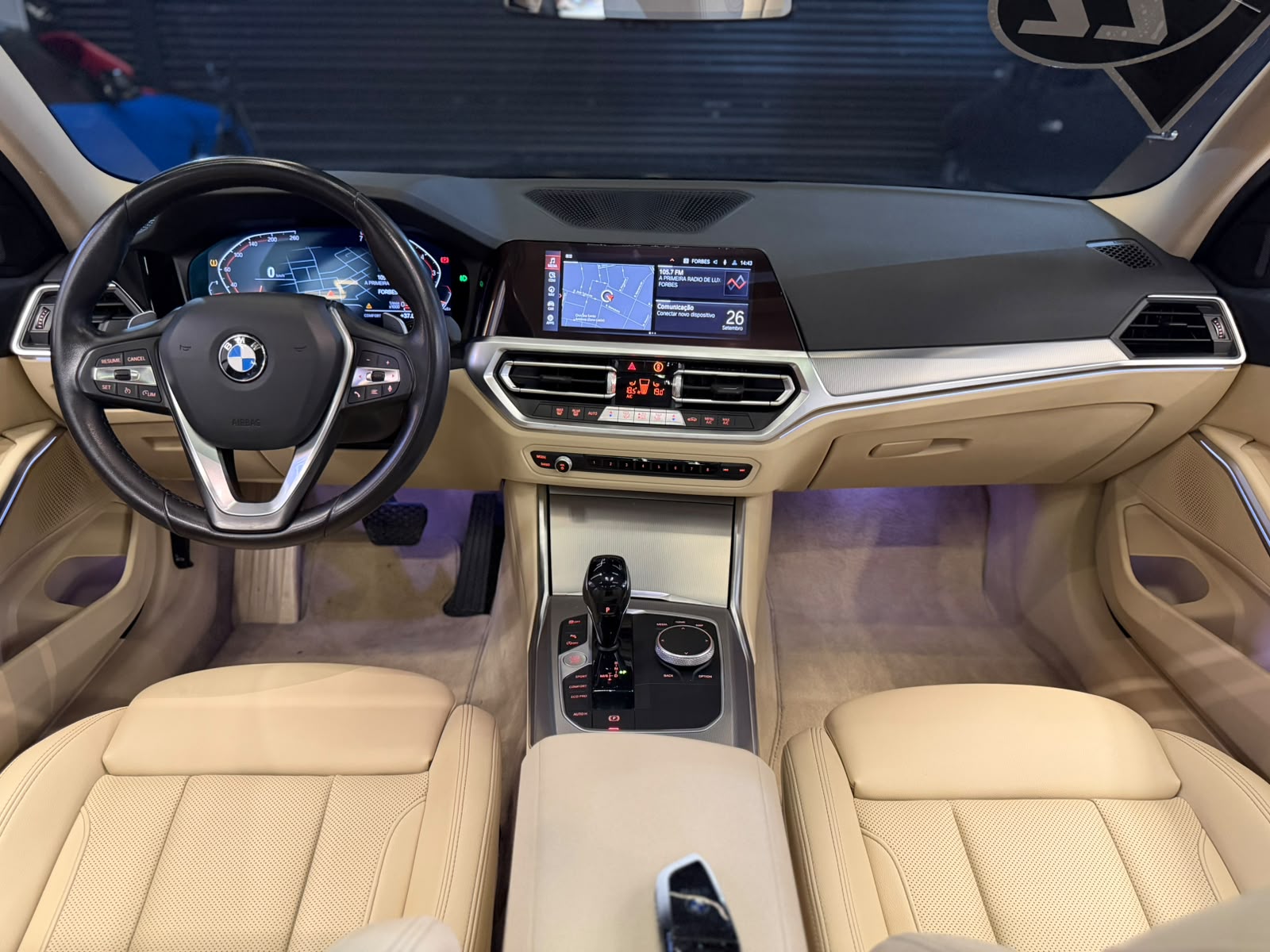 BMW 320i