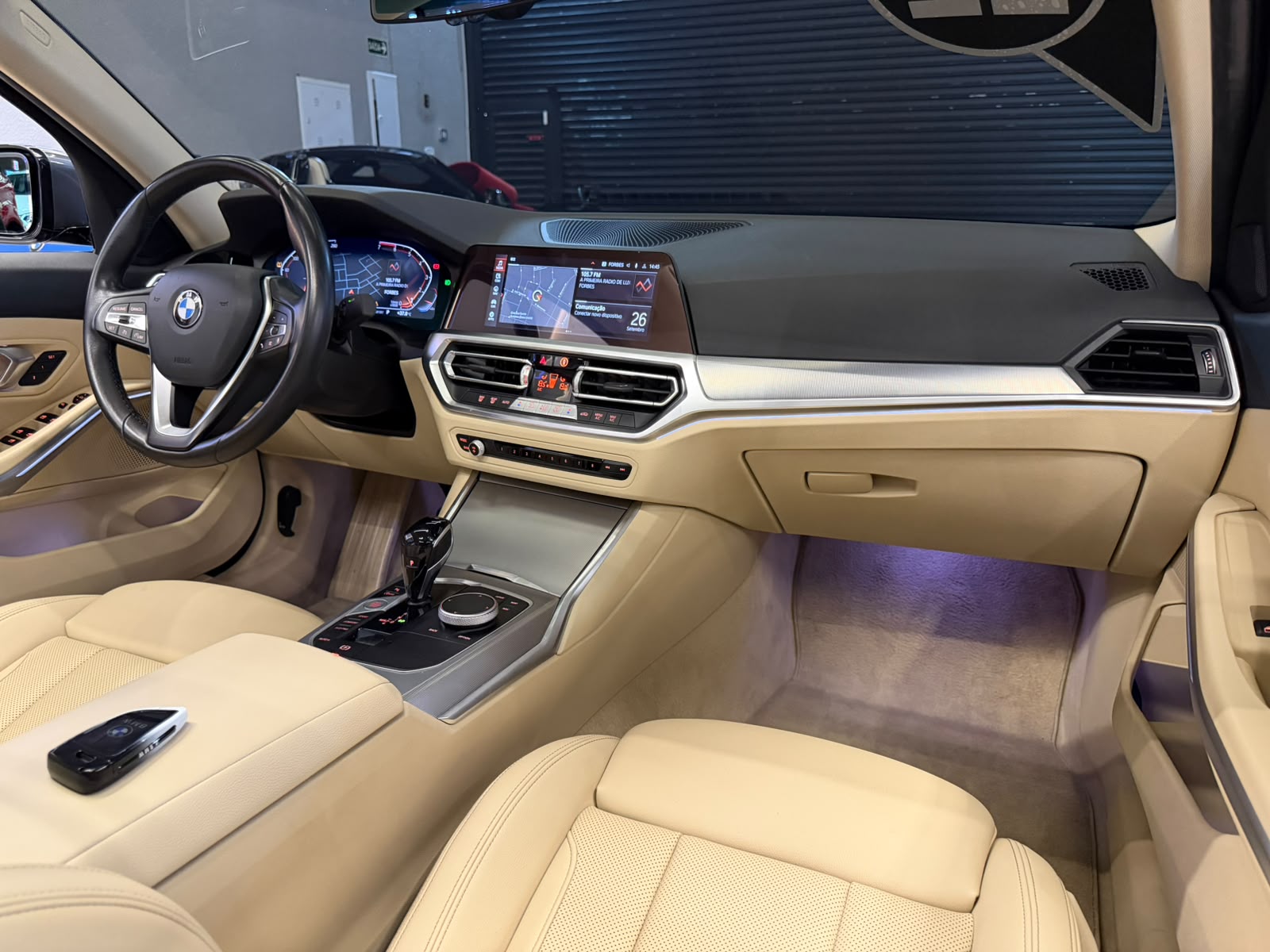 BMW 320i