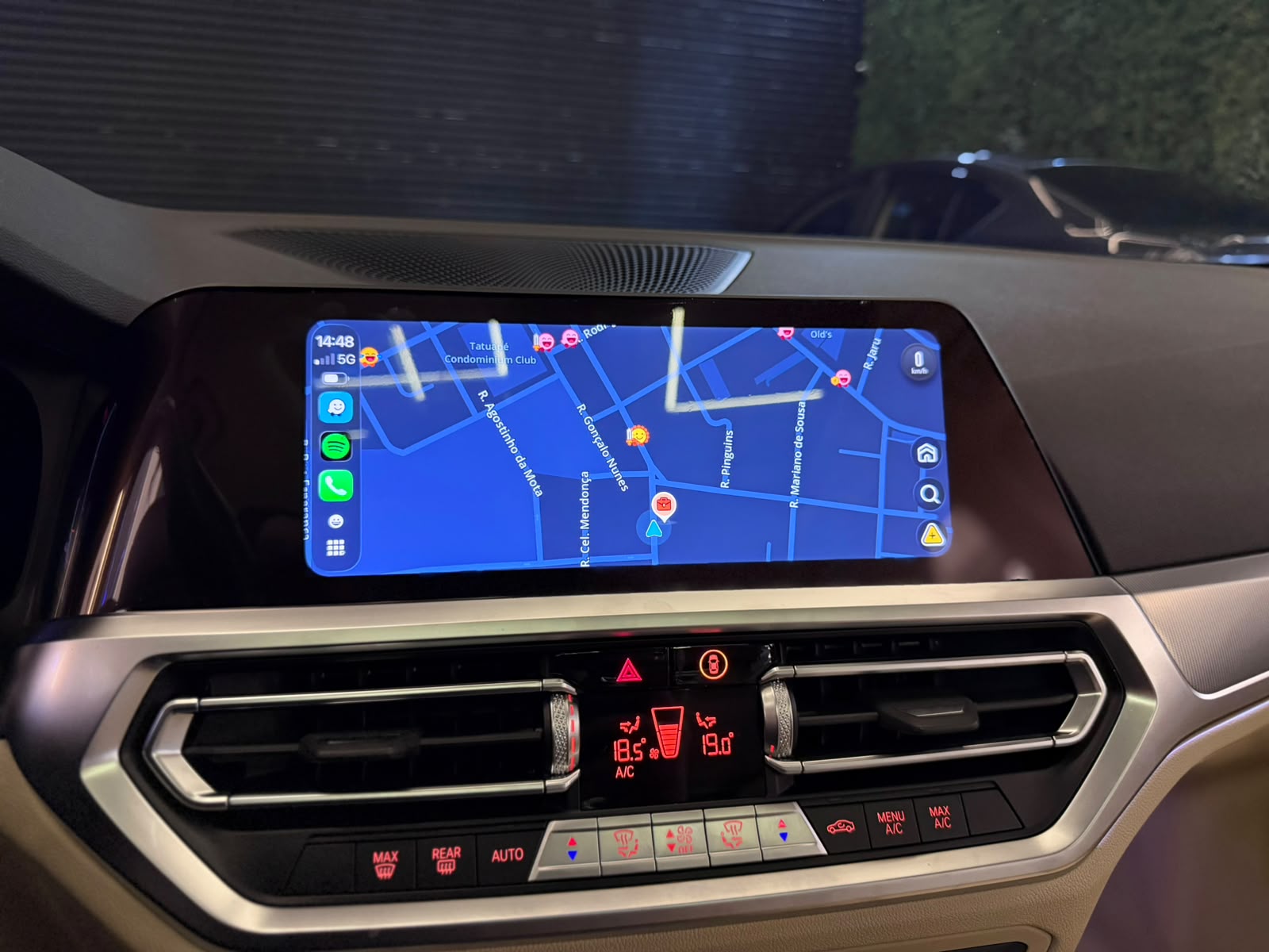 BMW 320i