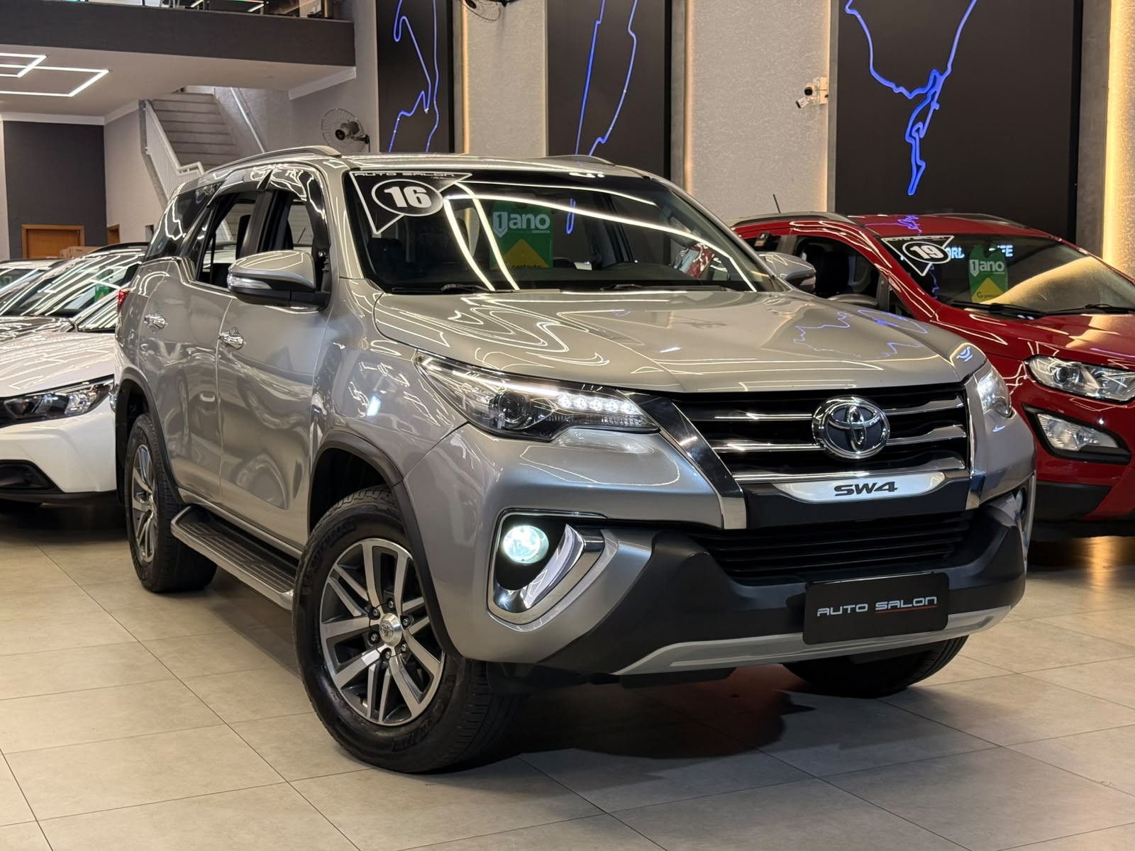 TOYOTA HILUX SW4