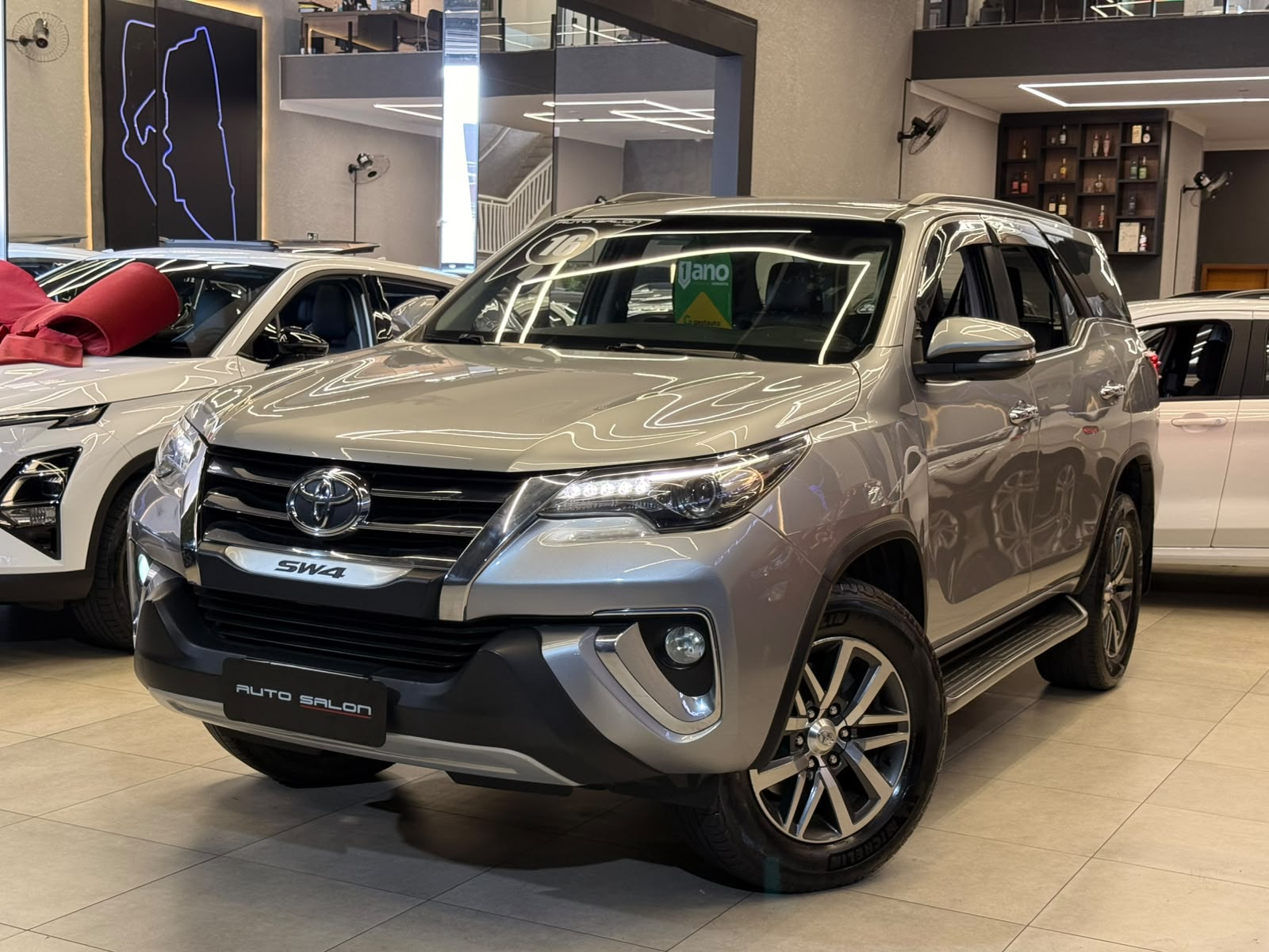 TOYOTA HILUX SW4