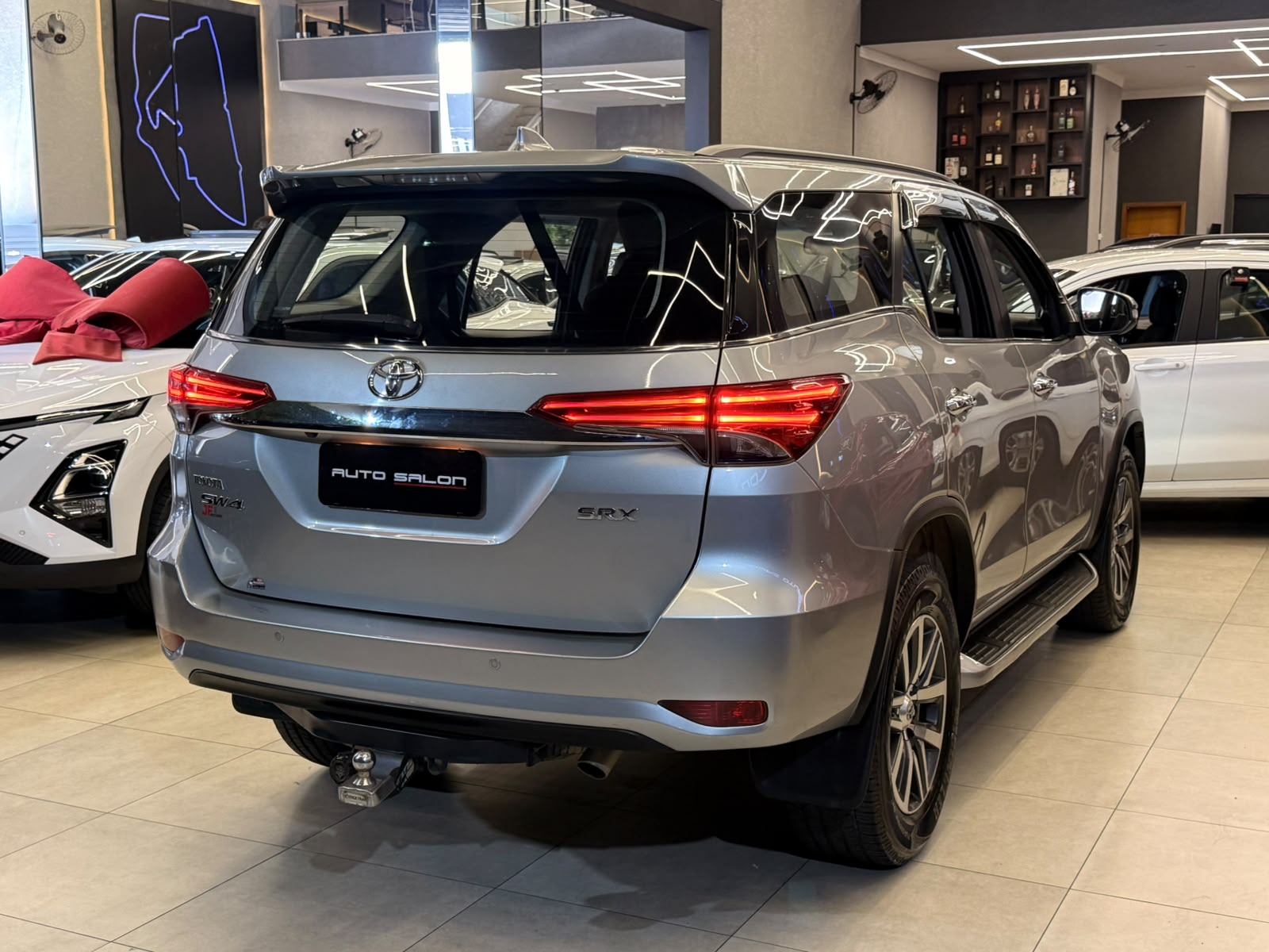 TOYOTA HILUX SW4
