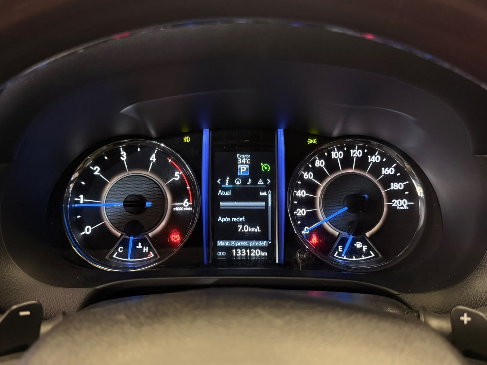 TOYOTA HILUX SW4