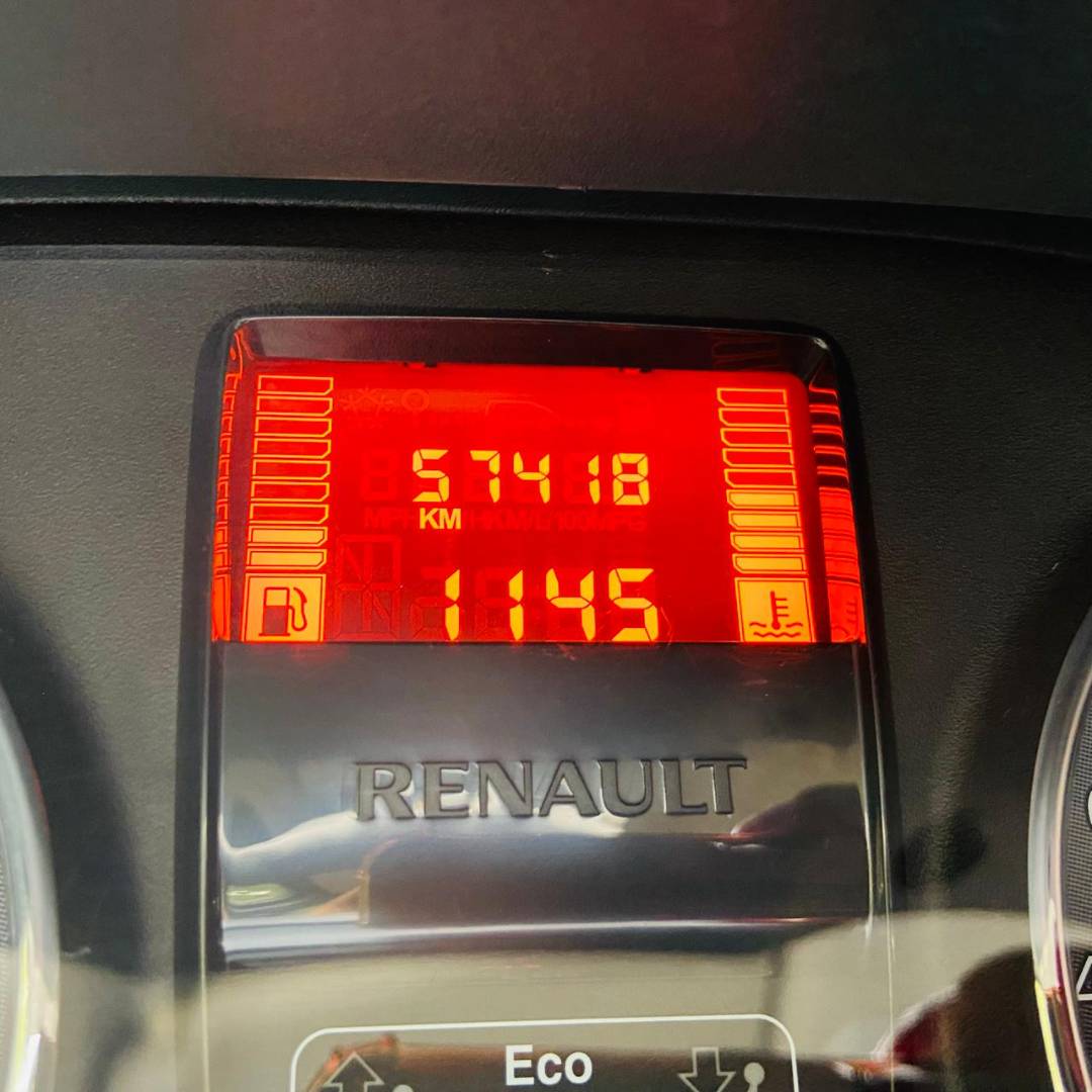 RENAULT CLIO