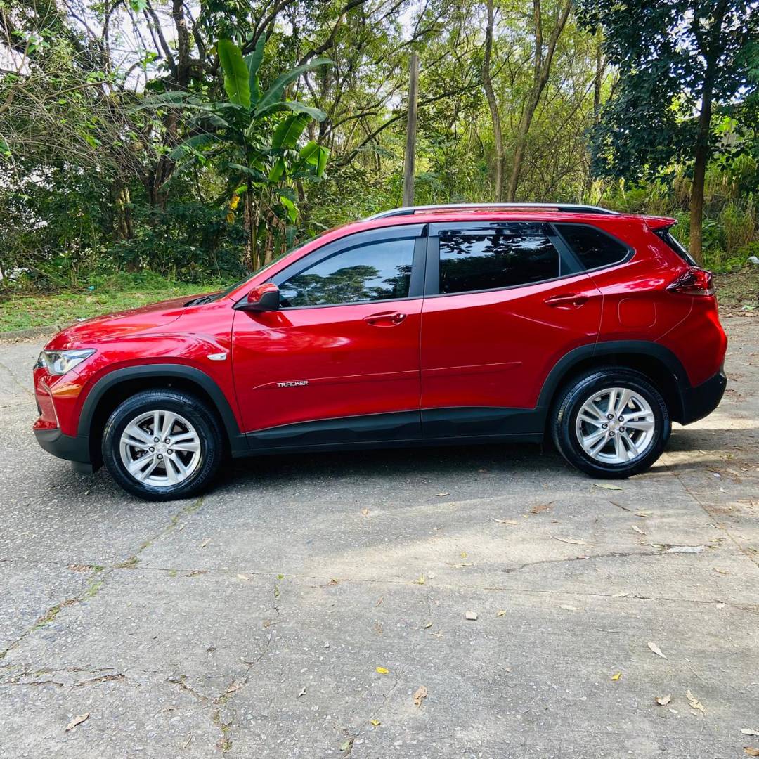 CHEVROLET TRACKER