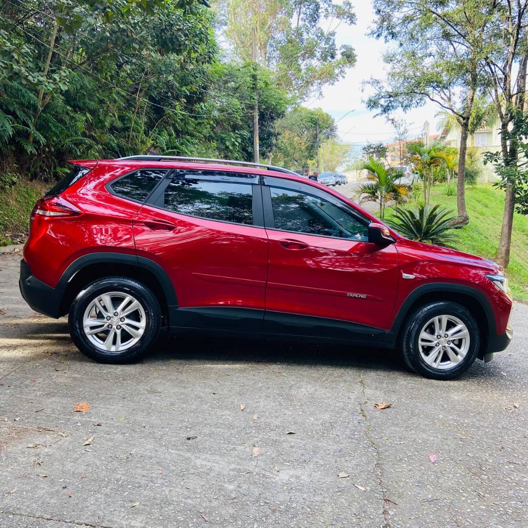 CHEVROLET TRACKER