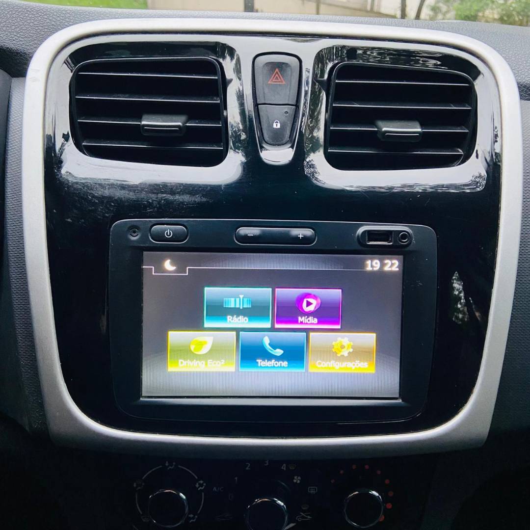 RENAULT SANDERO