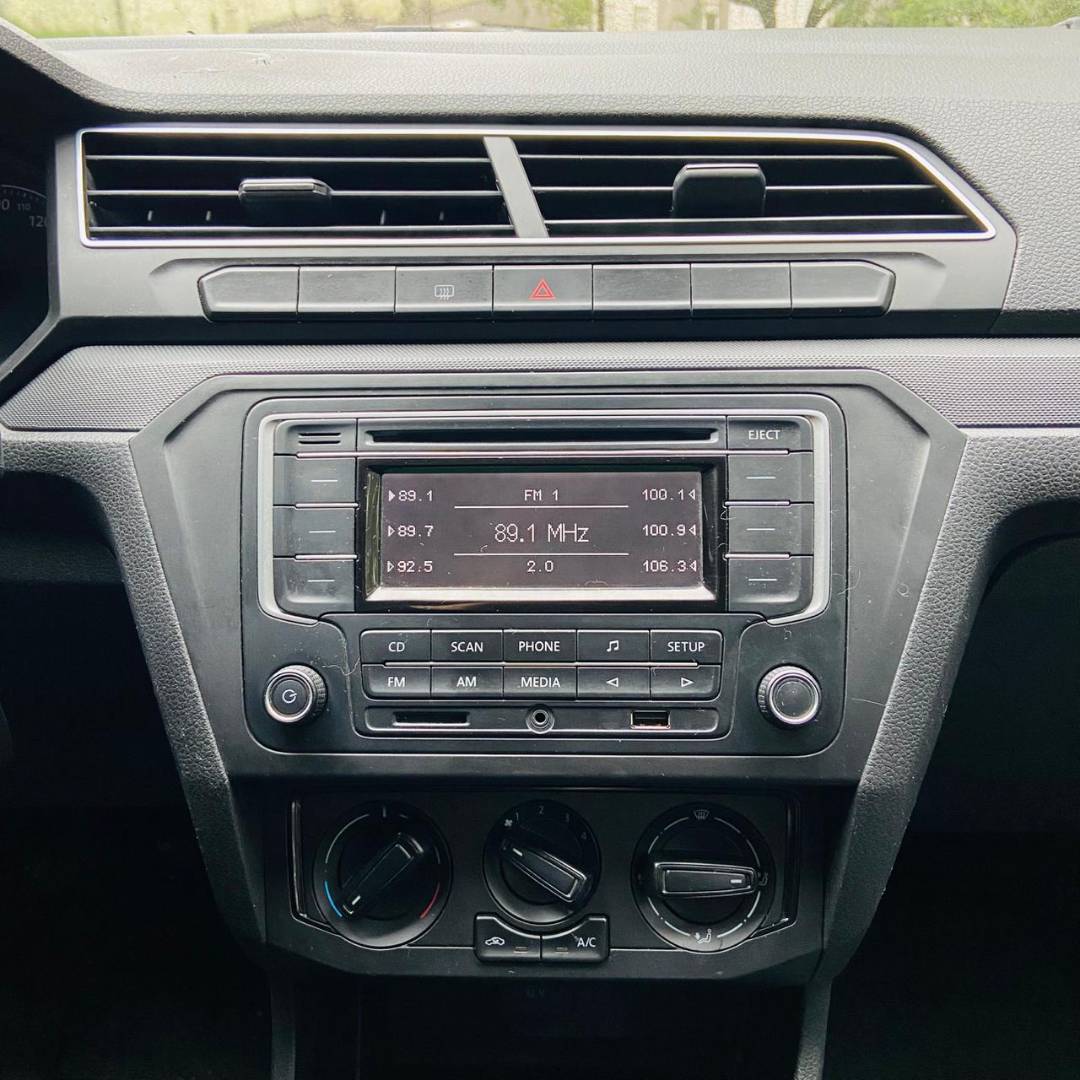 VOLKSWAGEN VOYAGE