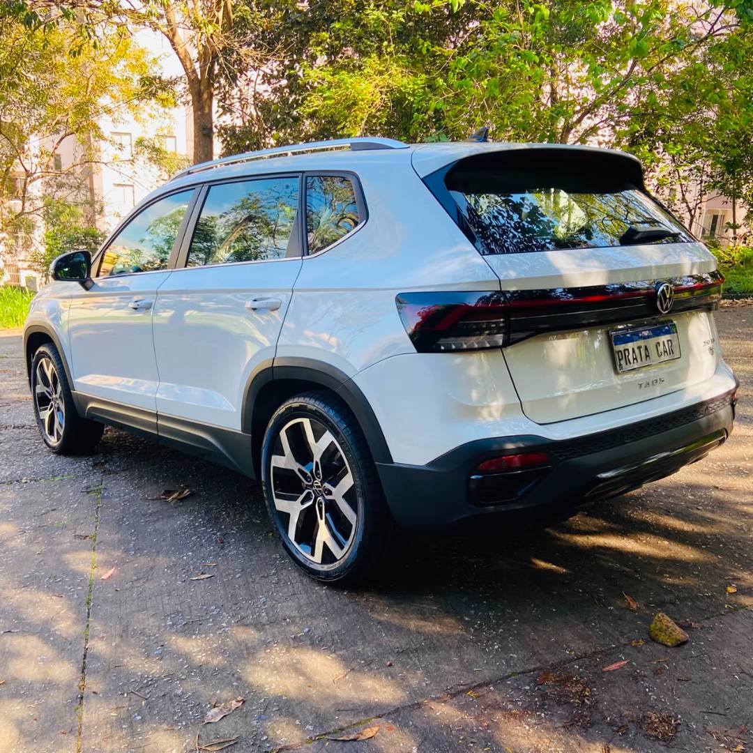 VOLKSWAGEN TAOS