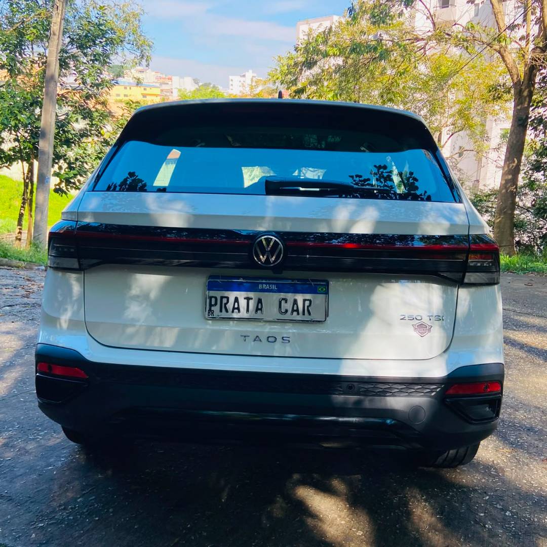 VOLKSWAGEN TAOS